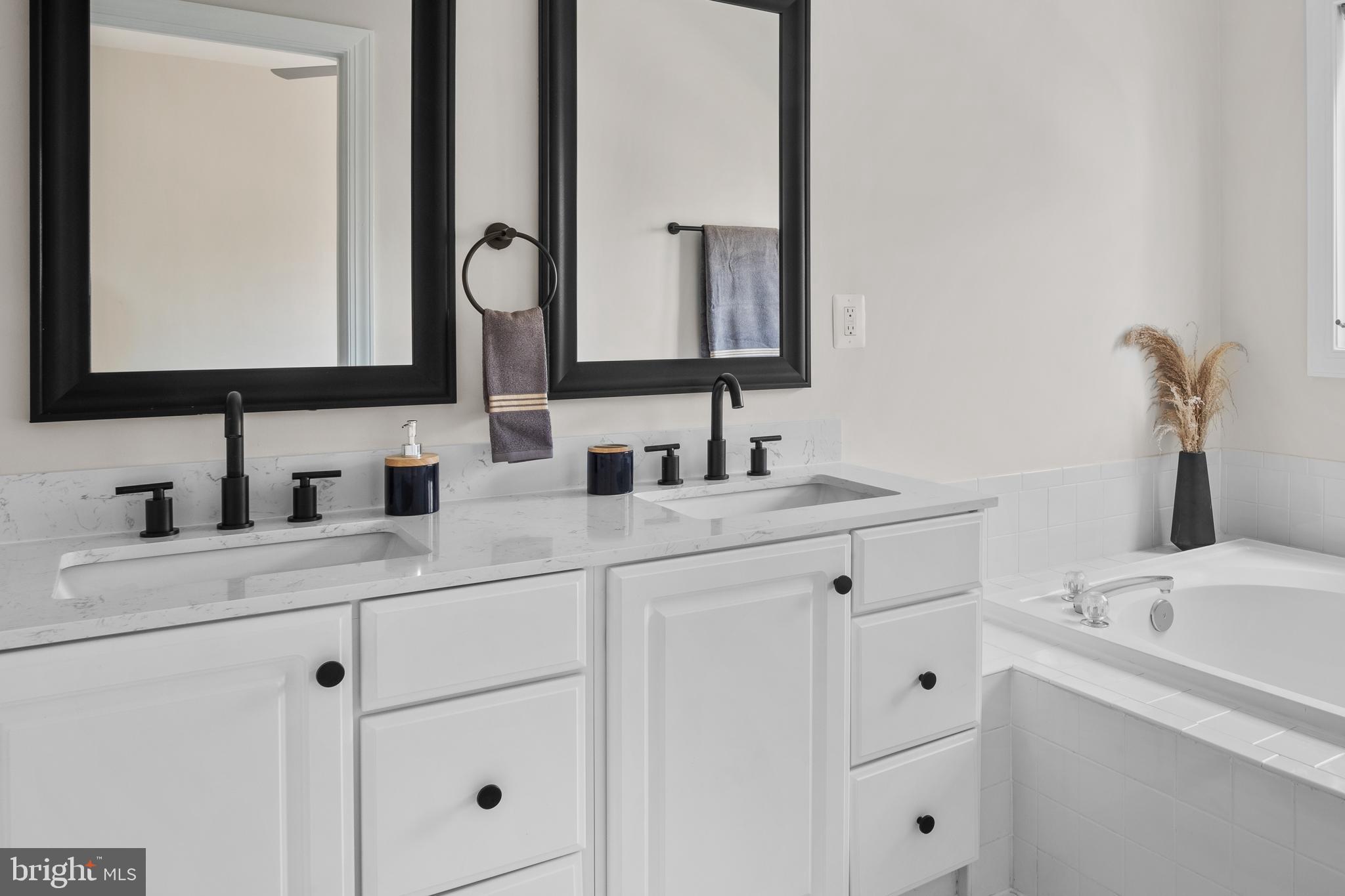 CARR AT CEDAR LAKES - Residential