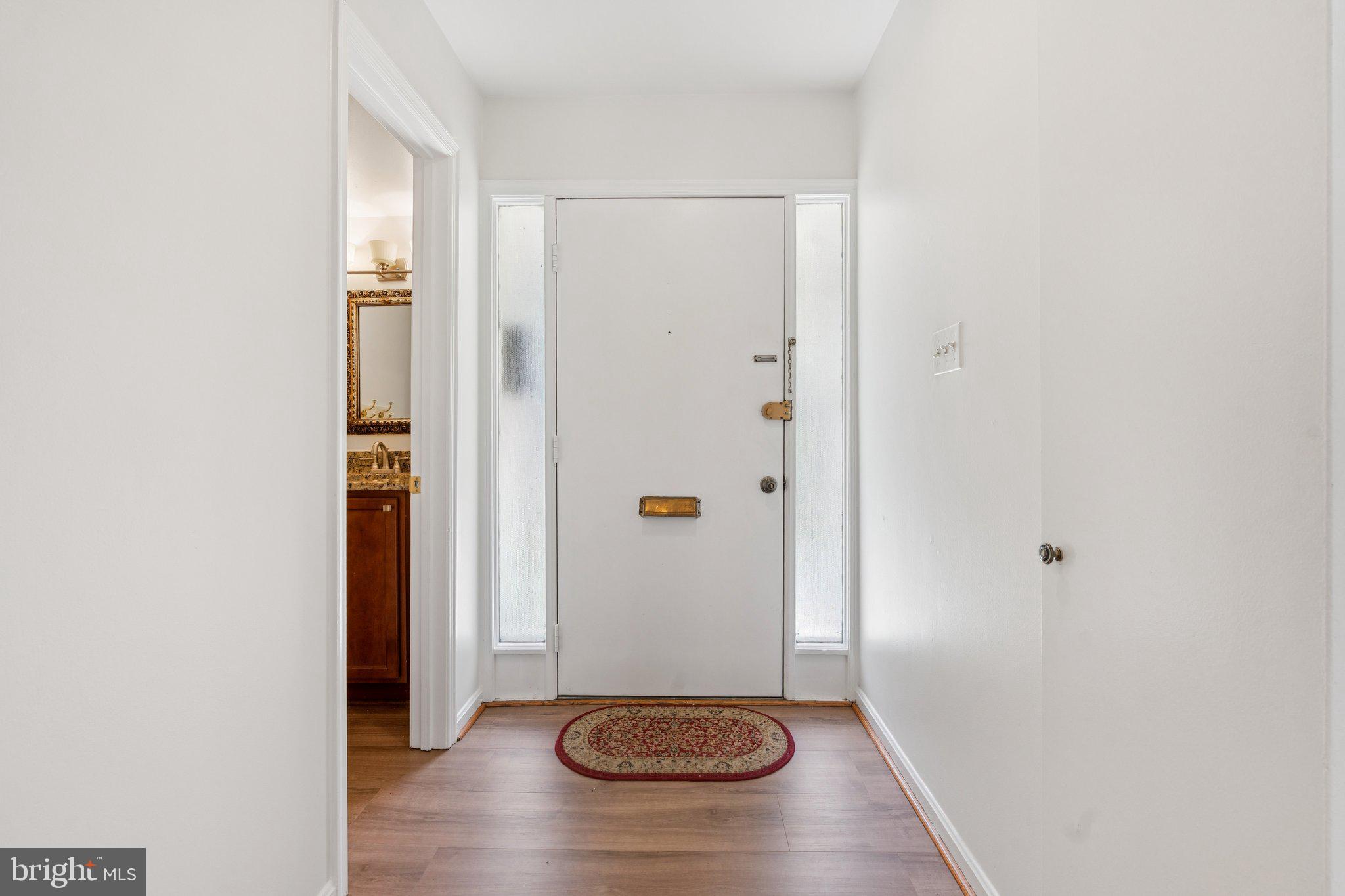 FAIRFAX PLAZA TOWNHOUSES - Residential Lease