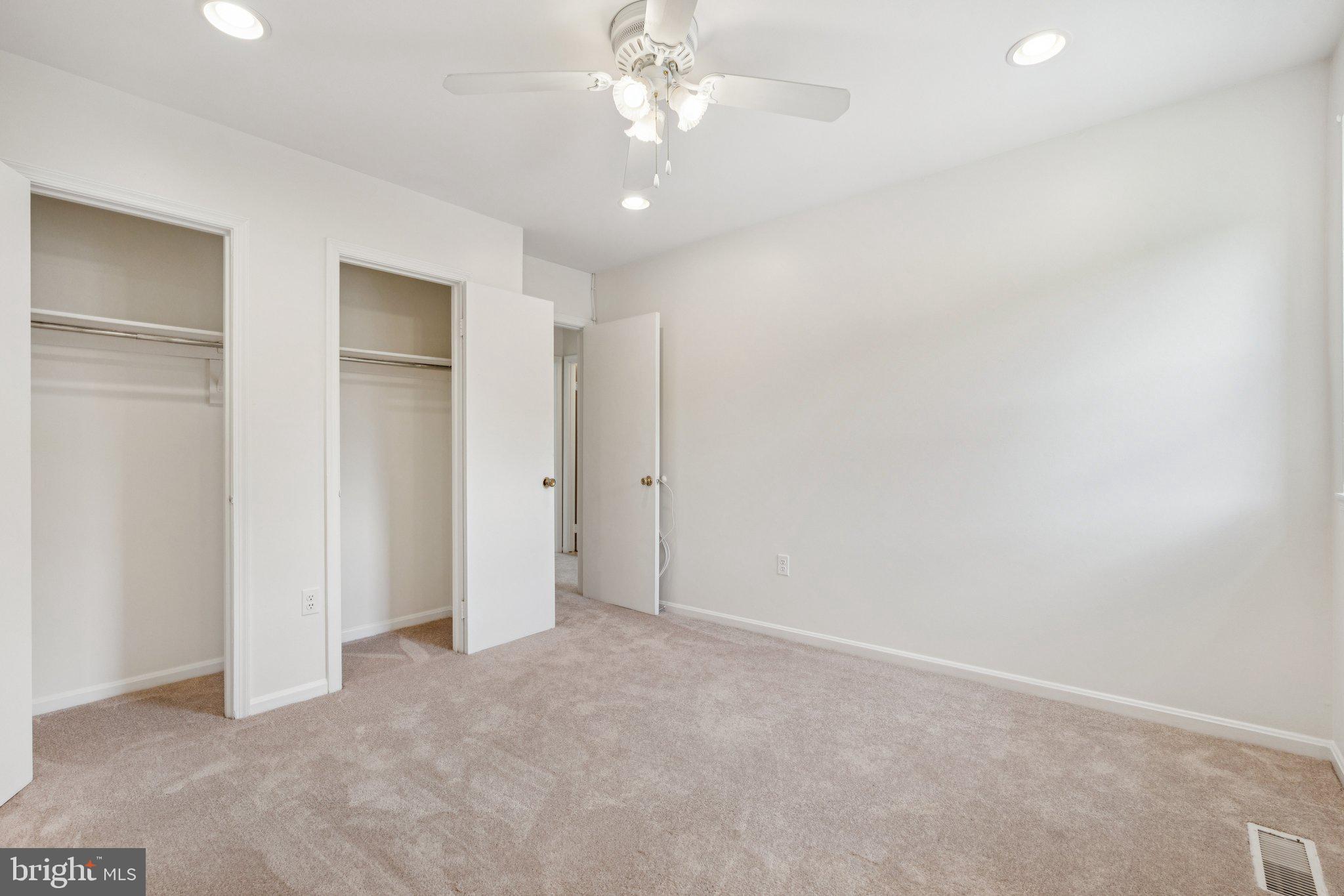 FAIRFAX PLAZA TOWNHOUSES - Residential Lease