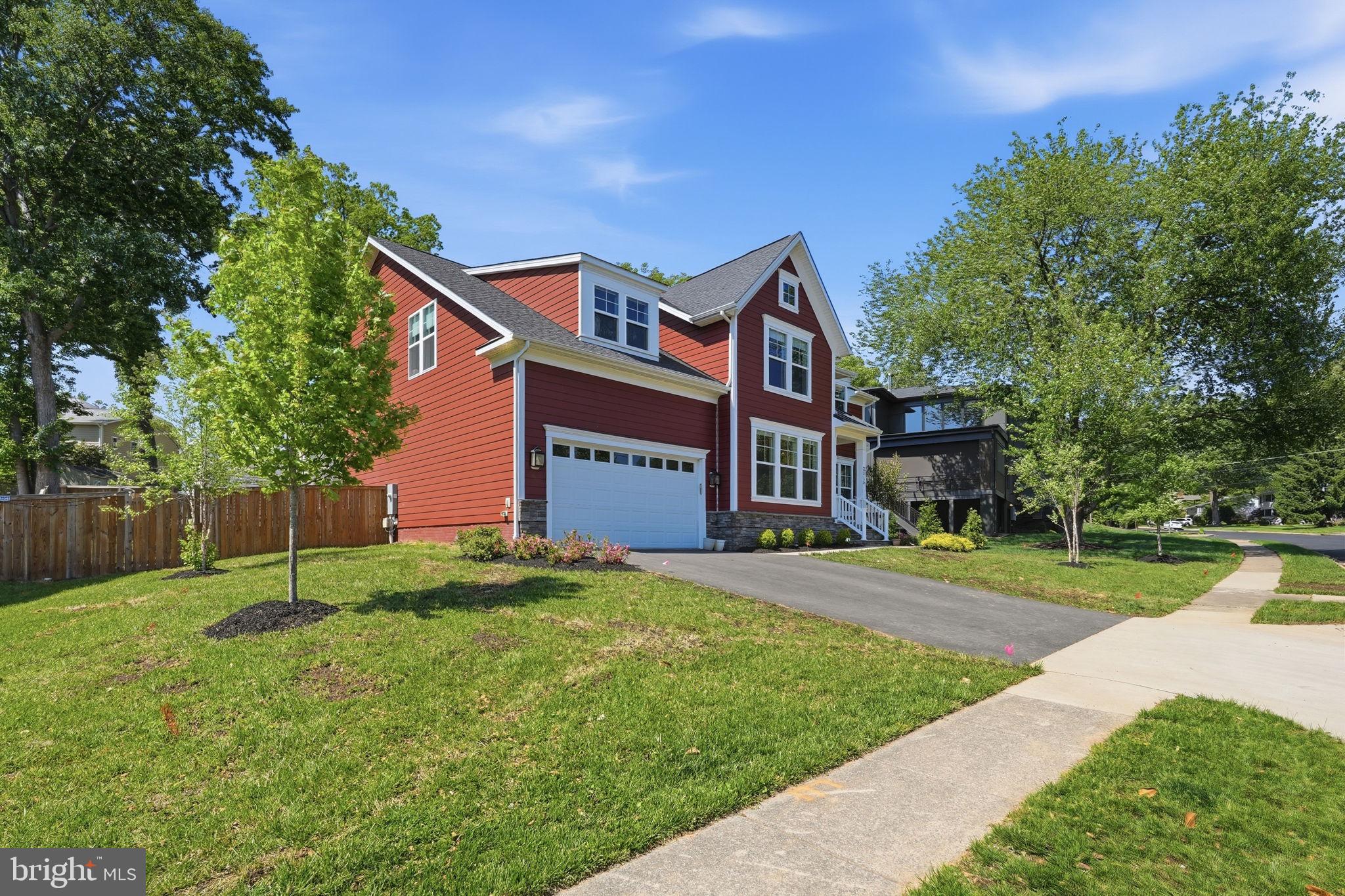 2516 VILLANOVA DRIVE