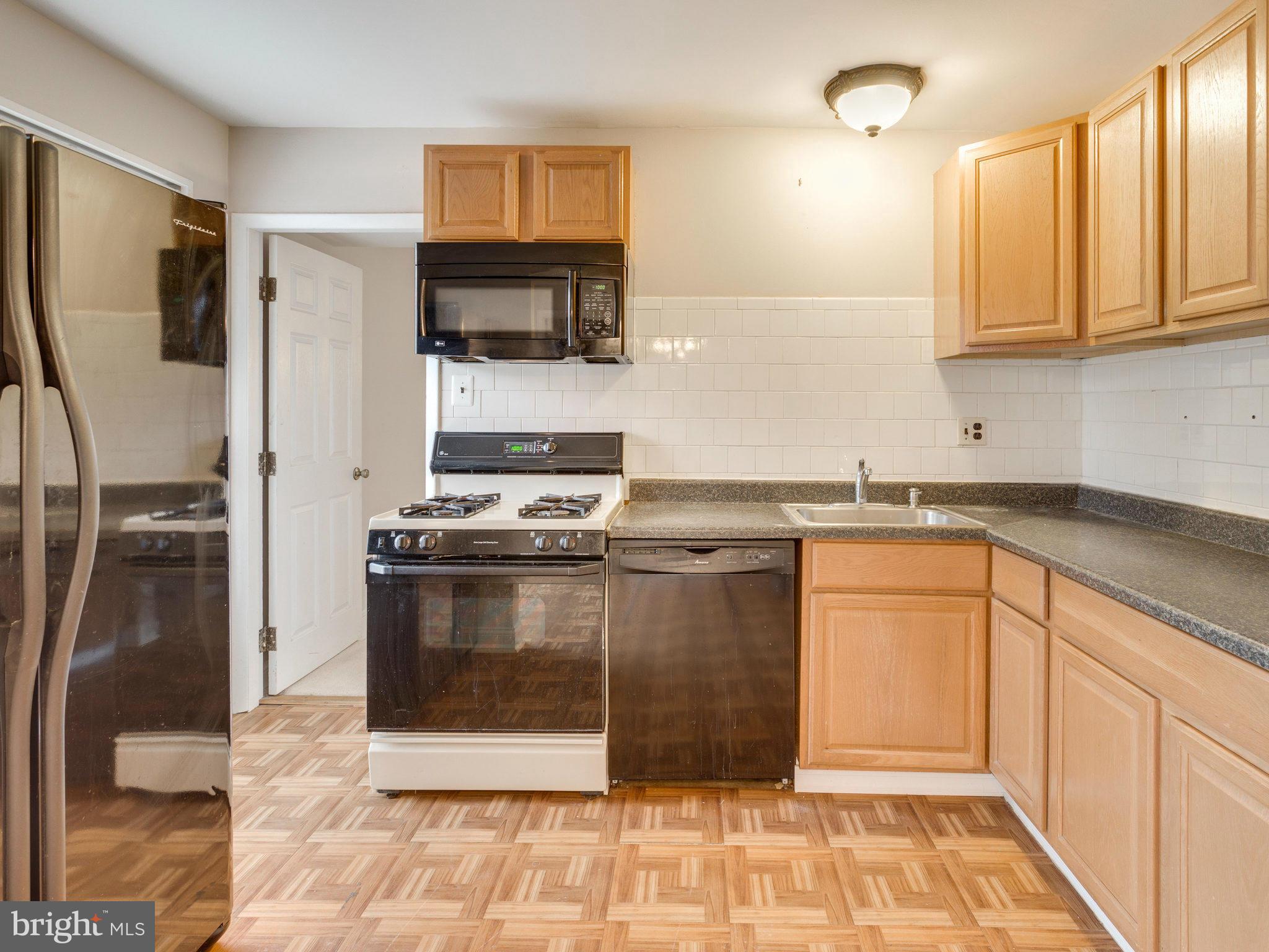 ROLLING VALLEY WEST - Residential