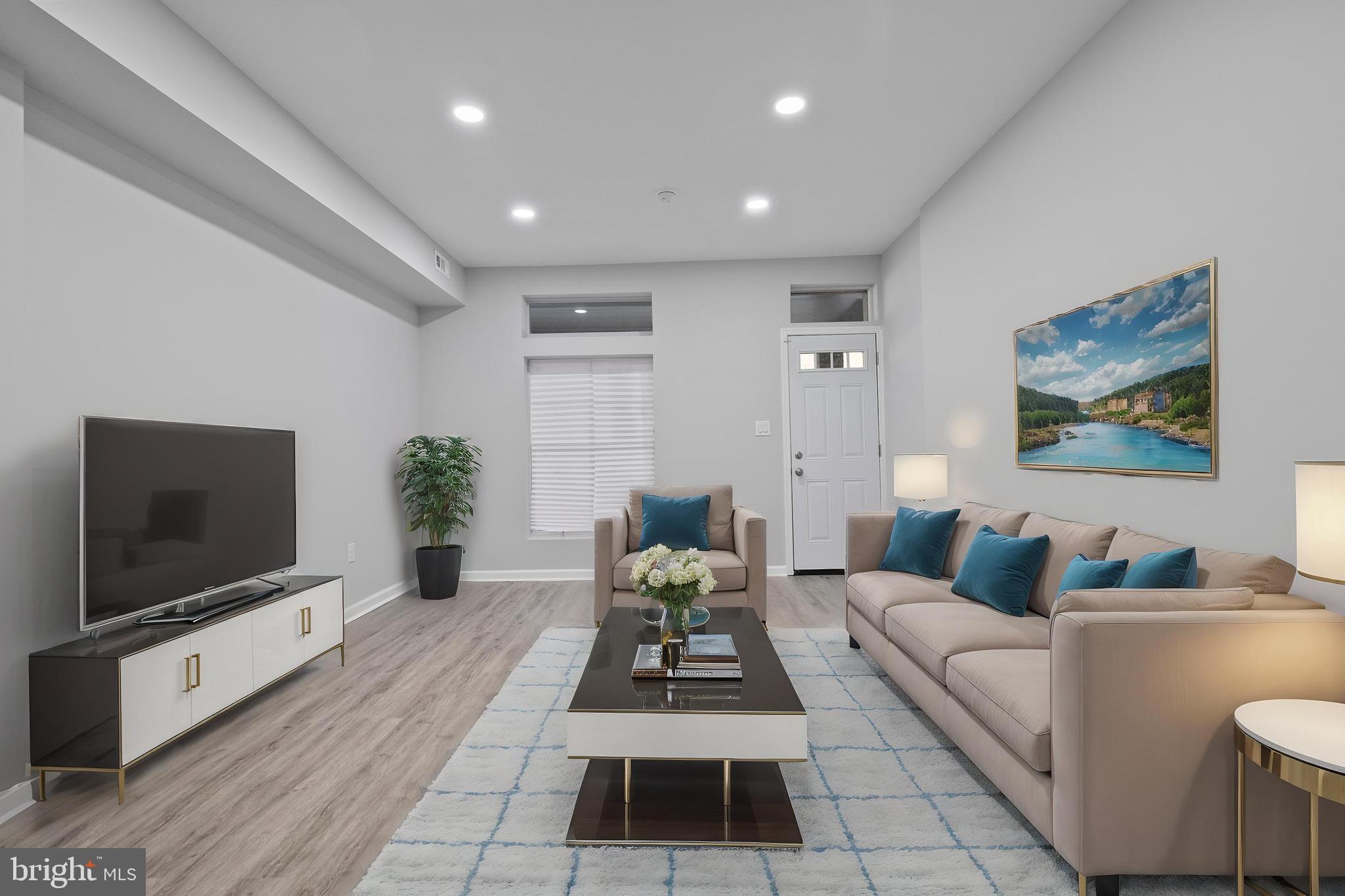 EVERGREEN LAWN - Residential