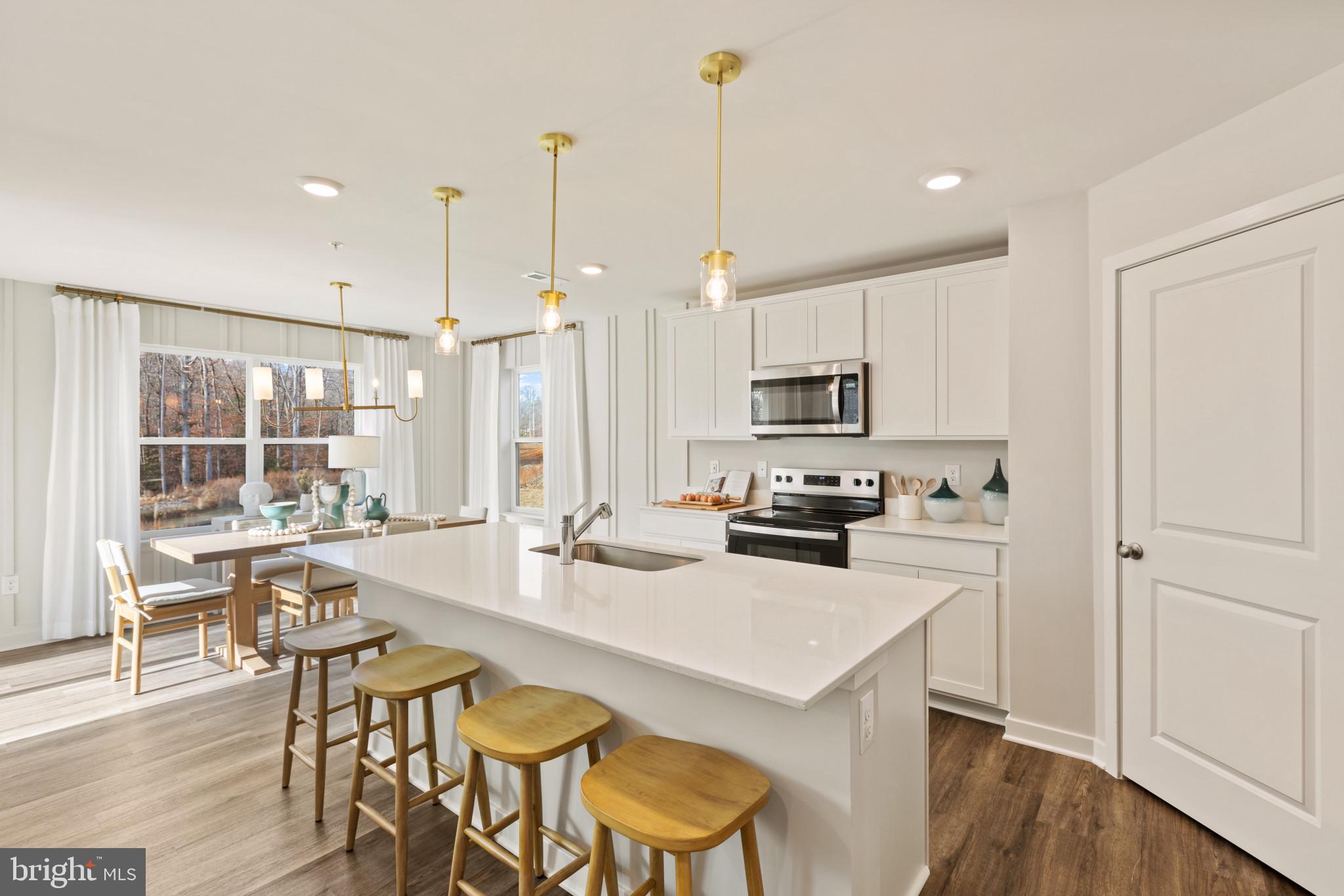 473 WOODGRAIN AVENUE