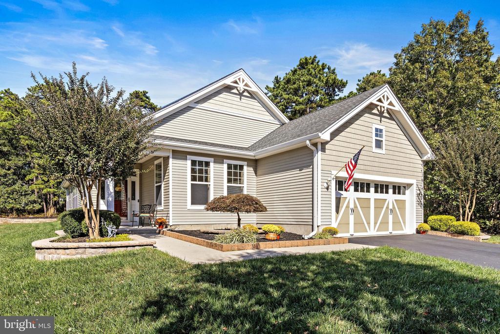 Photo of 243 Newport Way, LITTLE EGG HARBOR TWP, NJ 08087 (MLS # NJOC2037536)