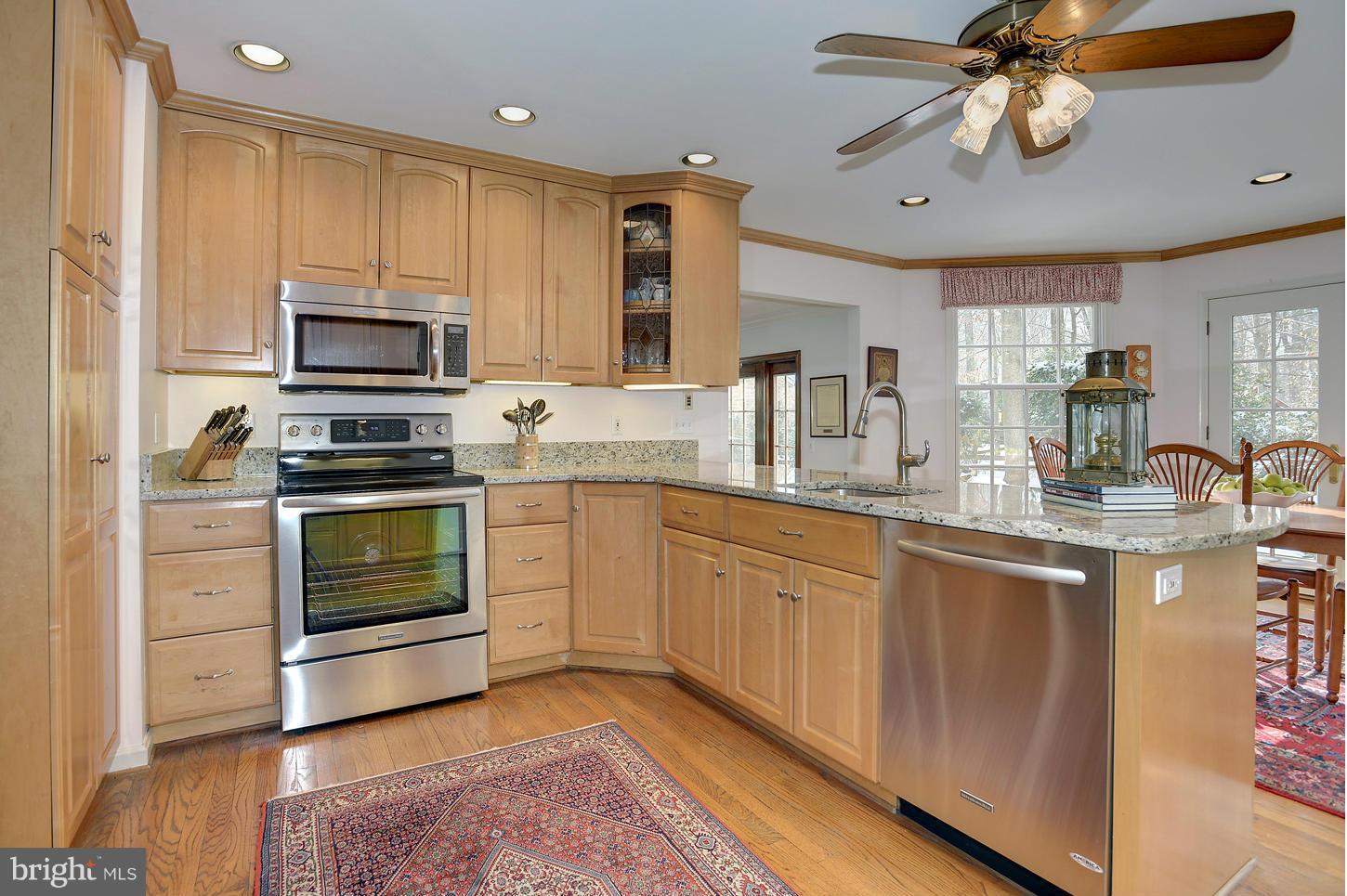 GLEN OAKS - Residential