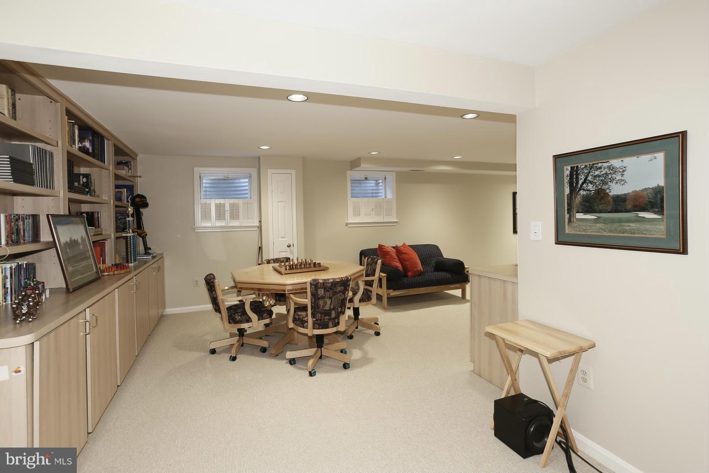 GLEN OAKS - Residential