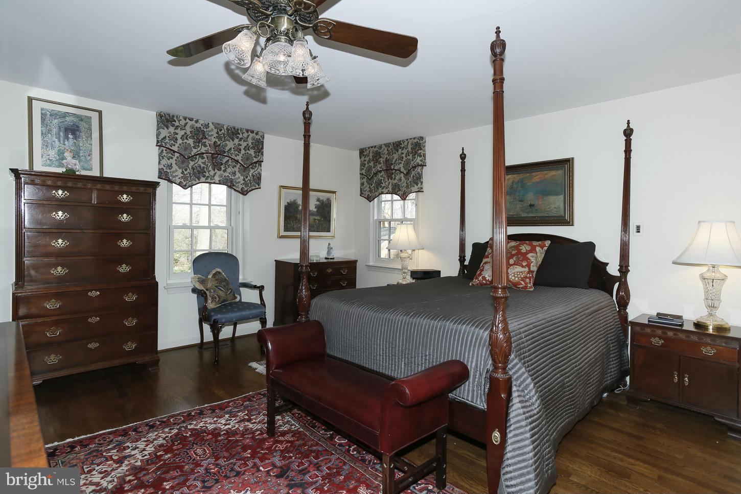 GLEN OAKS - Residential