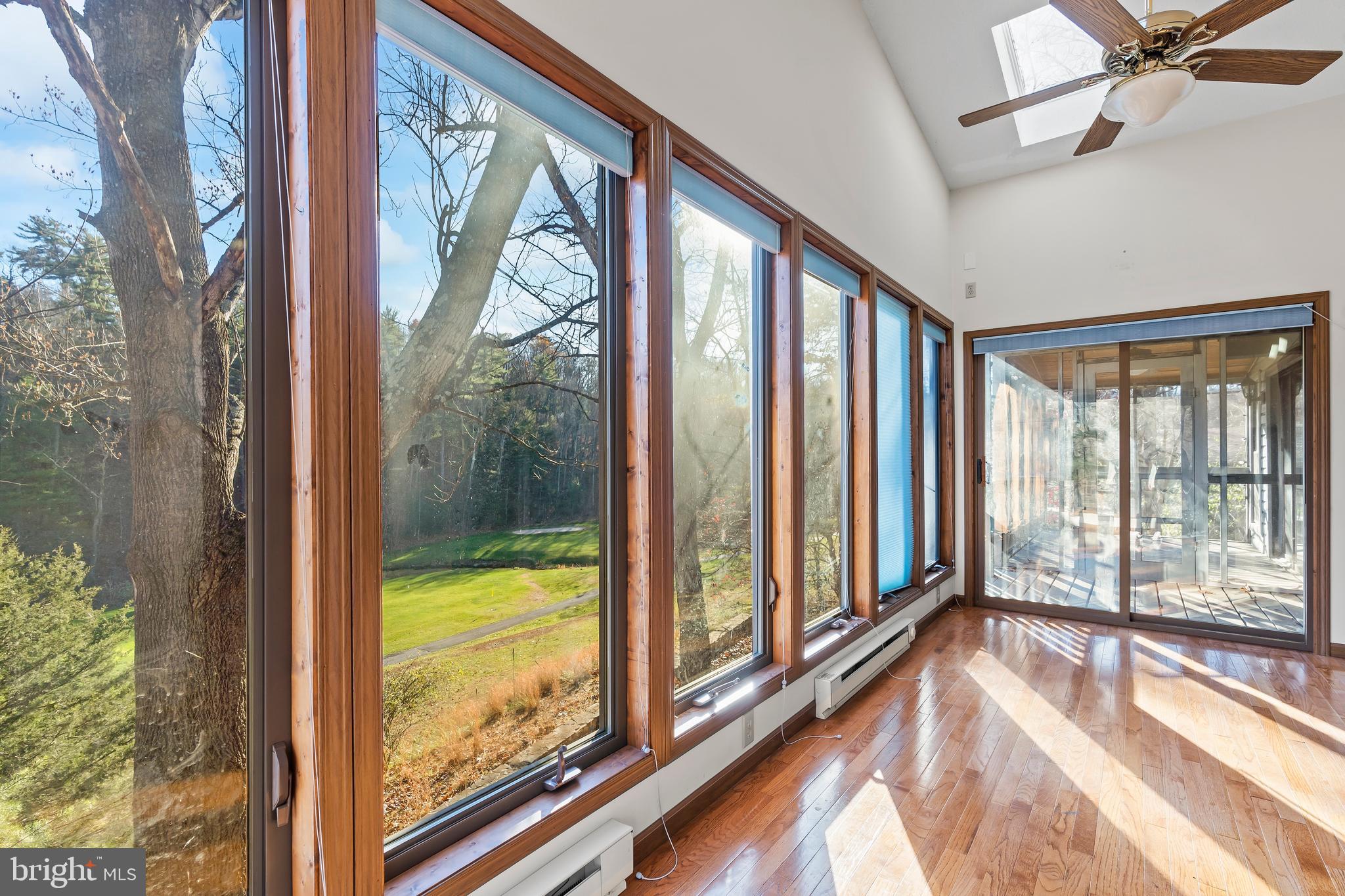 THE WOODS - Residential