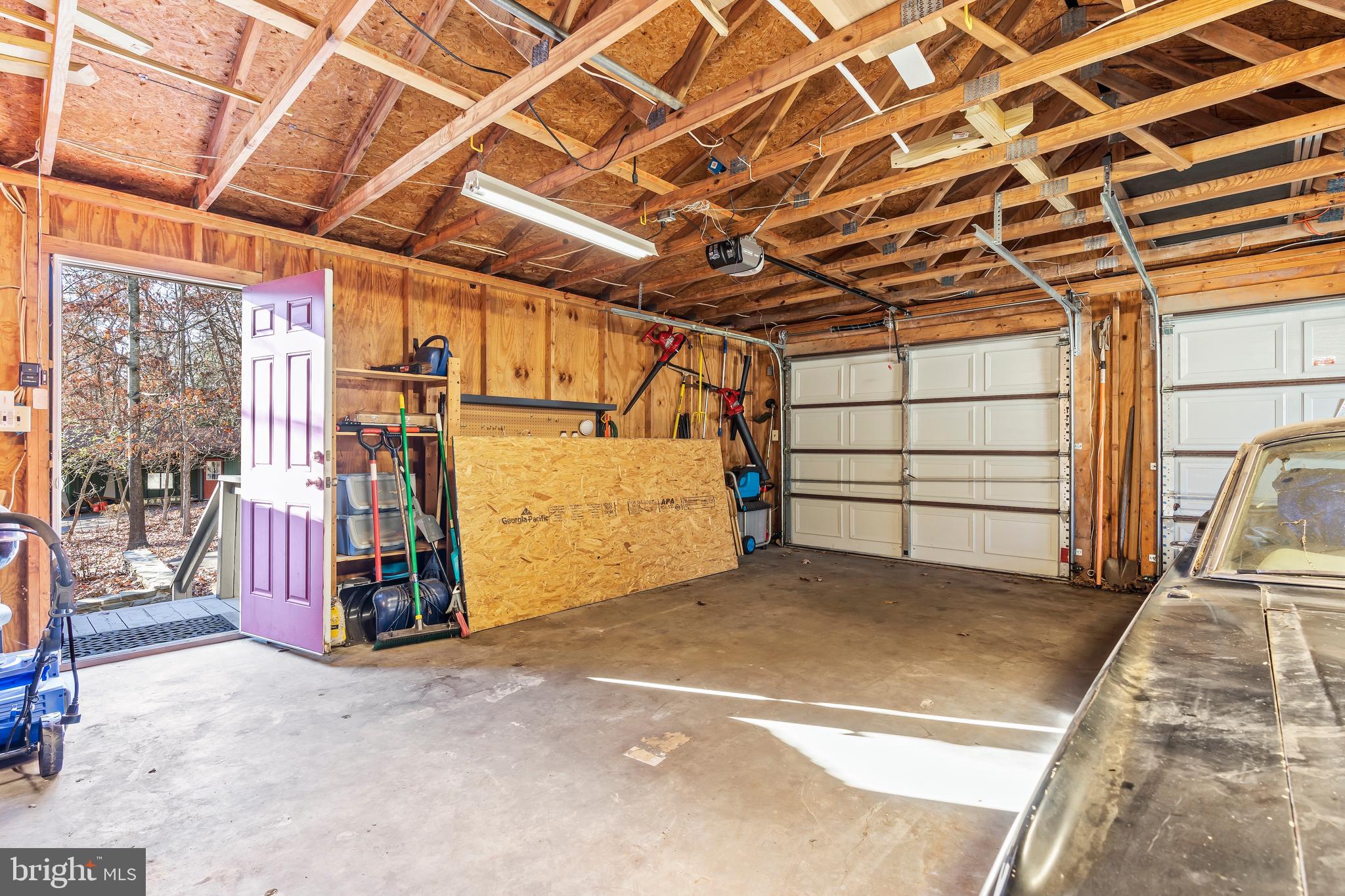 THE WOODS - Residential