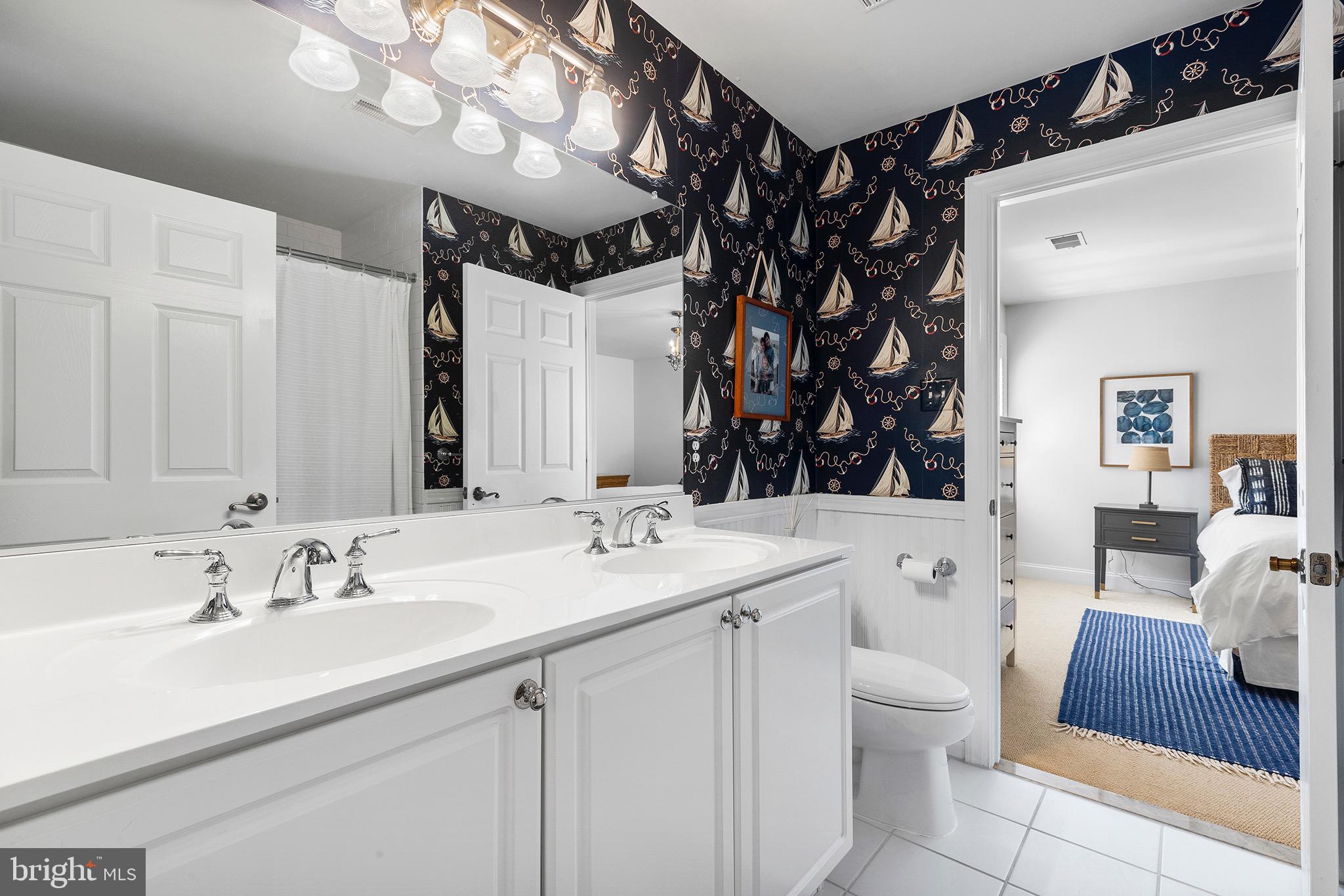 KNOBB HILL - Residential