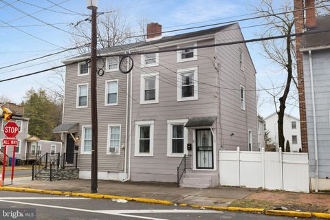 Townhouse For Sale - 220 Garden Street<br/> MOUNT HOLLY, NJ 08060