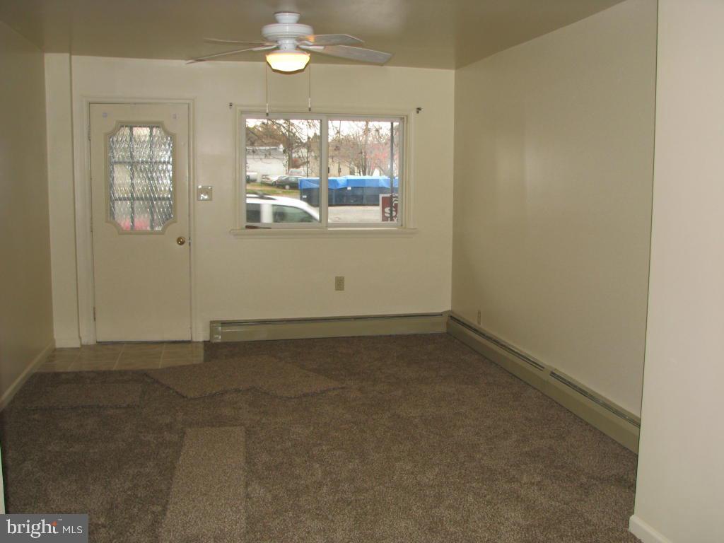 3RD AVE & E. WEIDMAN STS - Residential