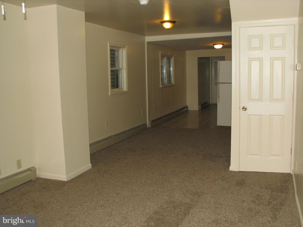 3RD AVE & E. WEIDMAN STS - Residential