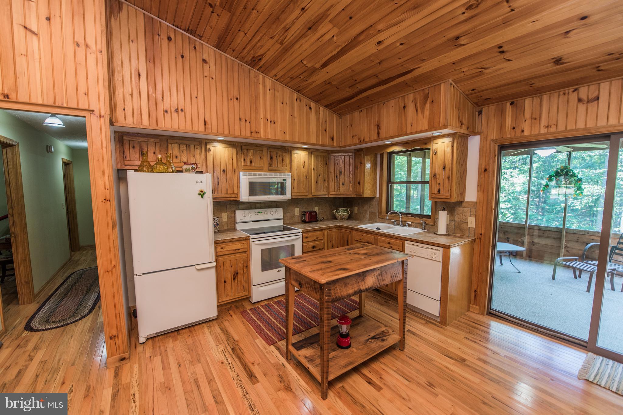 RIVER RIDGE - Residential