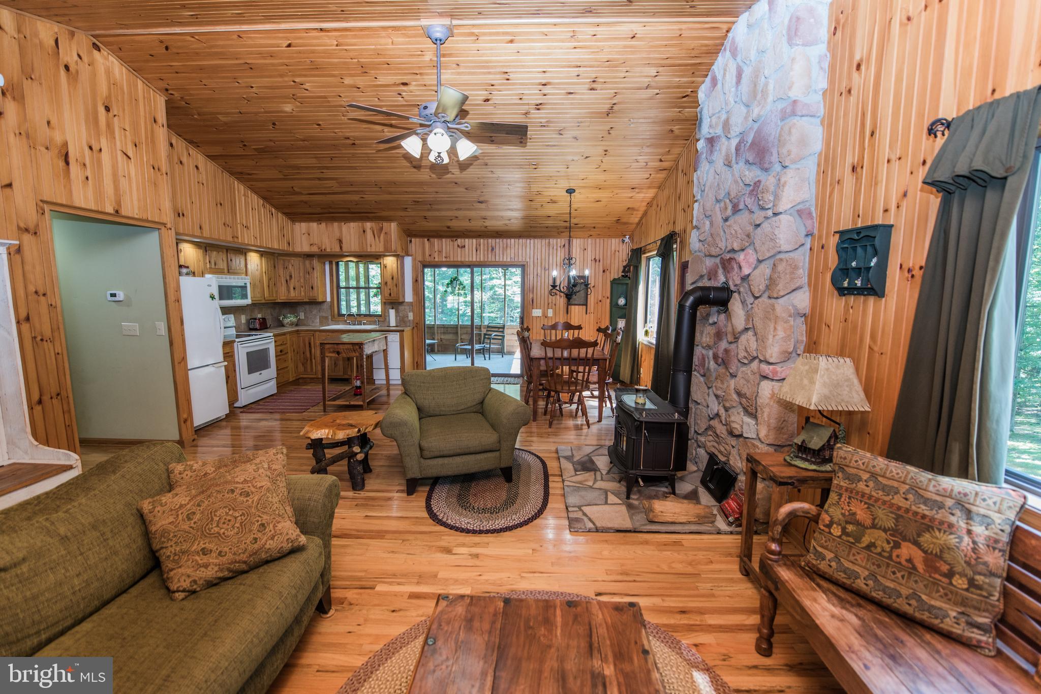 RIVER RIDGE - Residential