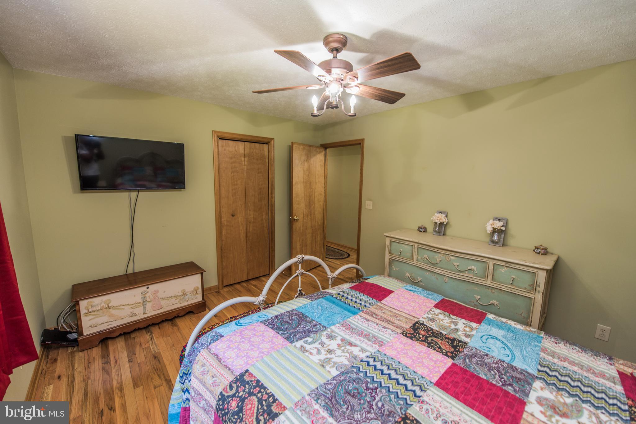 RIVER RIDGE - Residential