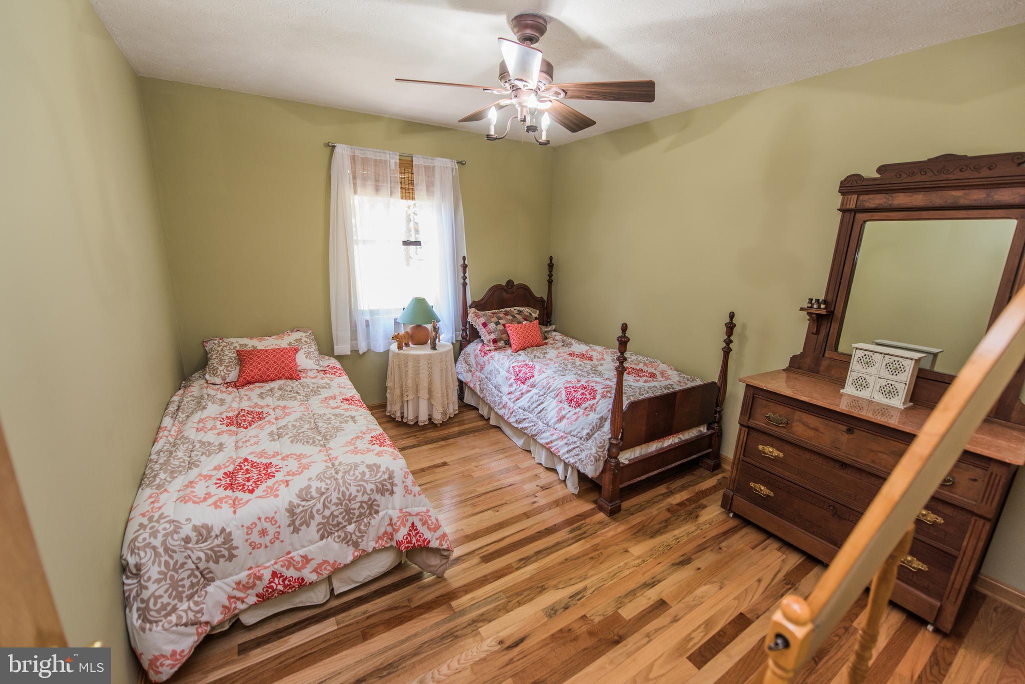 RIVER RIDGE - Residential