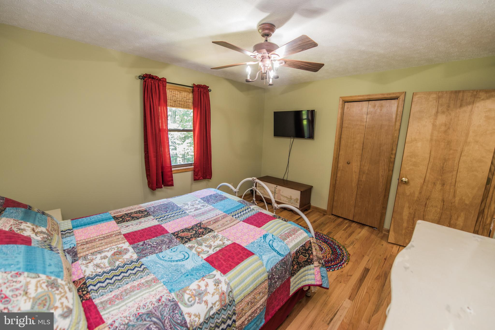 RIVER RIDGE - Residential