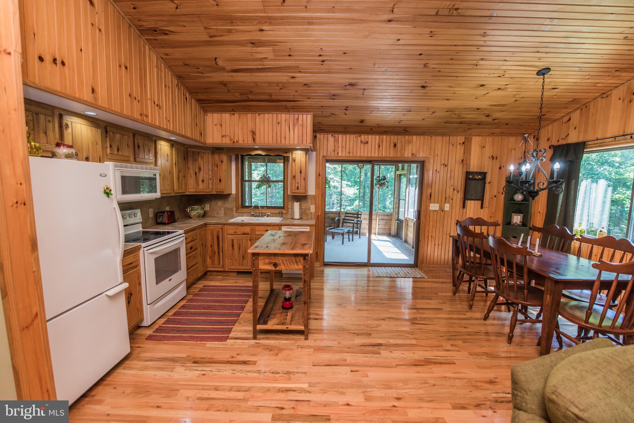 RIVER RIDGE - Residential