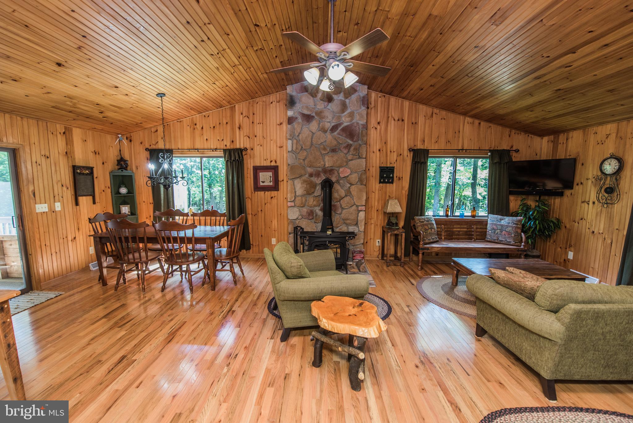 RIVER RIDGE - Residential