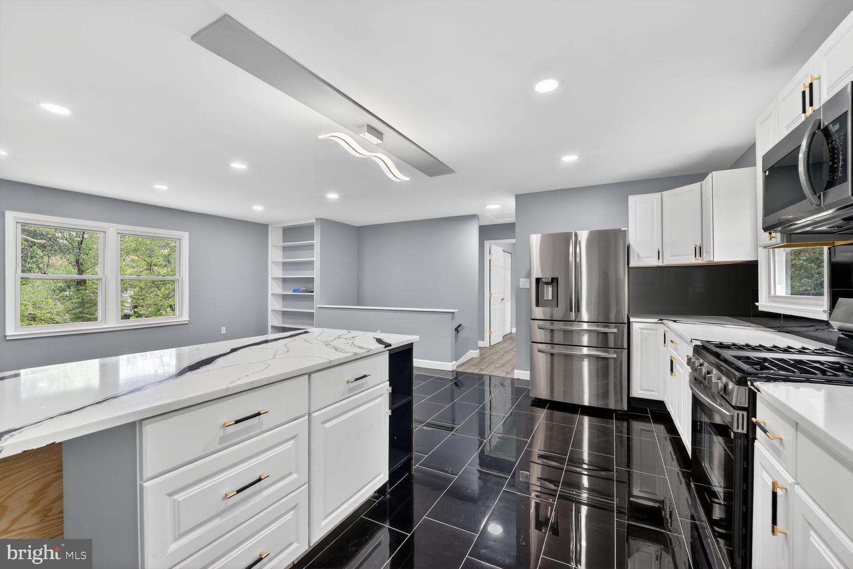 MARLBORO MEADOWS - Residential