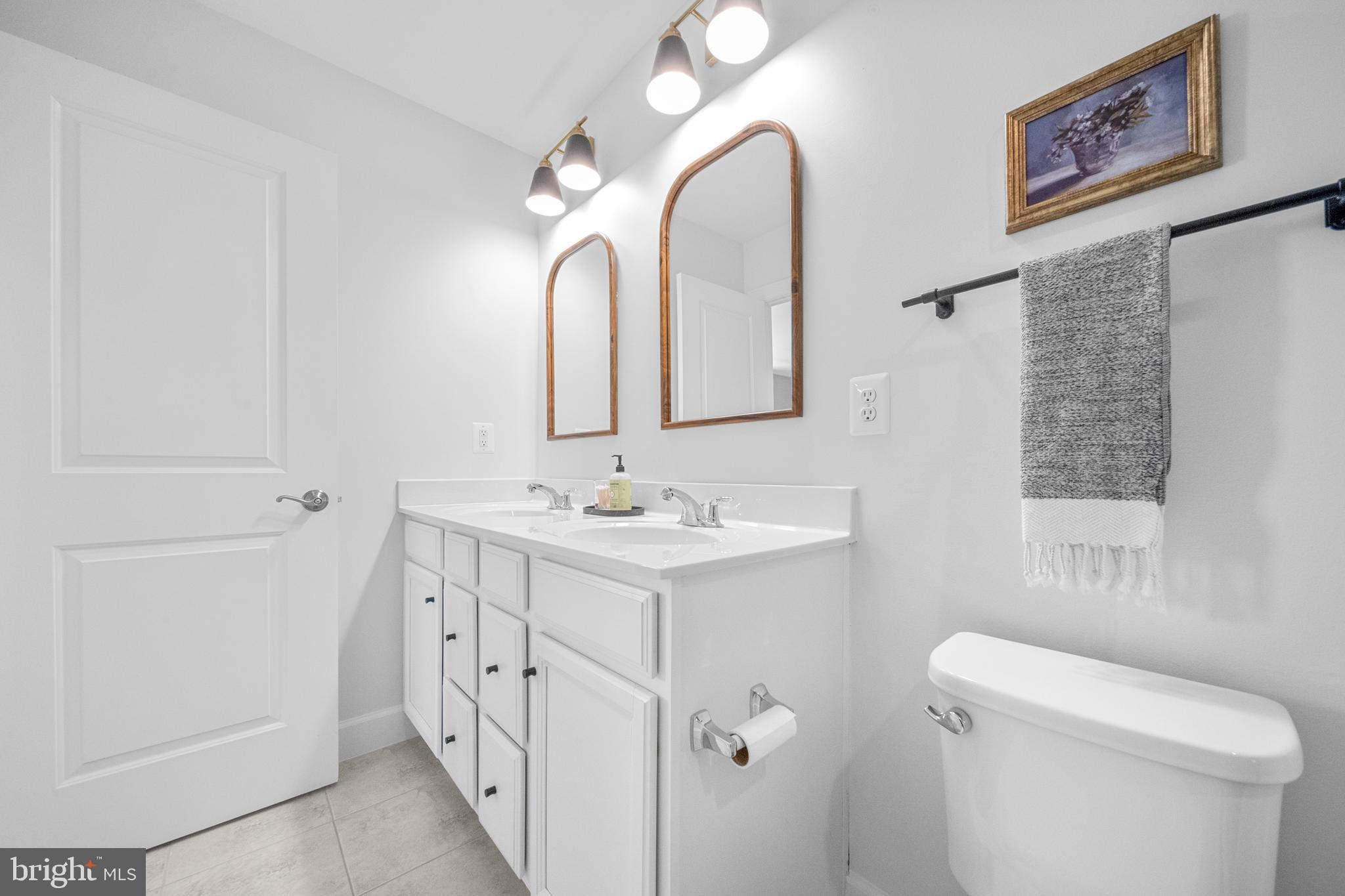 BRADLEY SQUARE - Residential