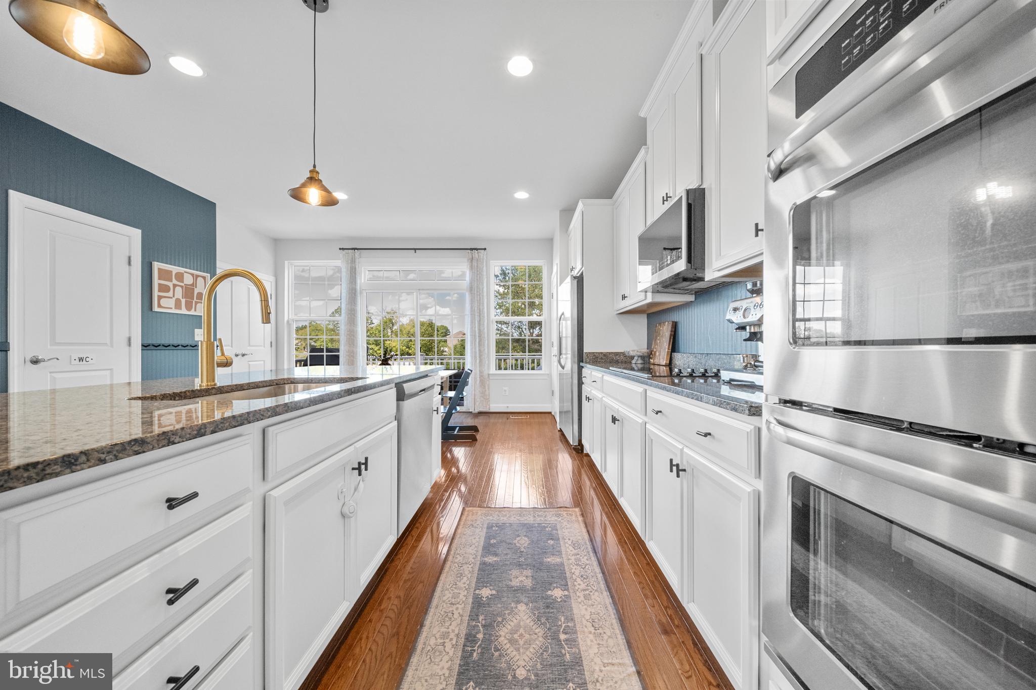 BRADLEY SQUARE - Residential