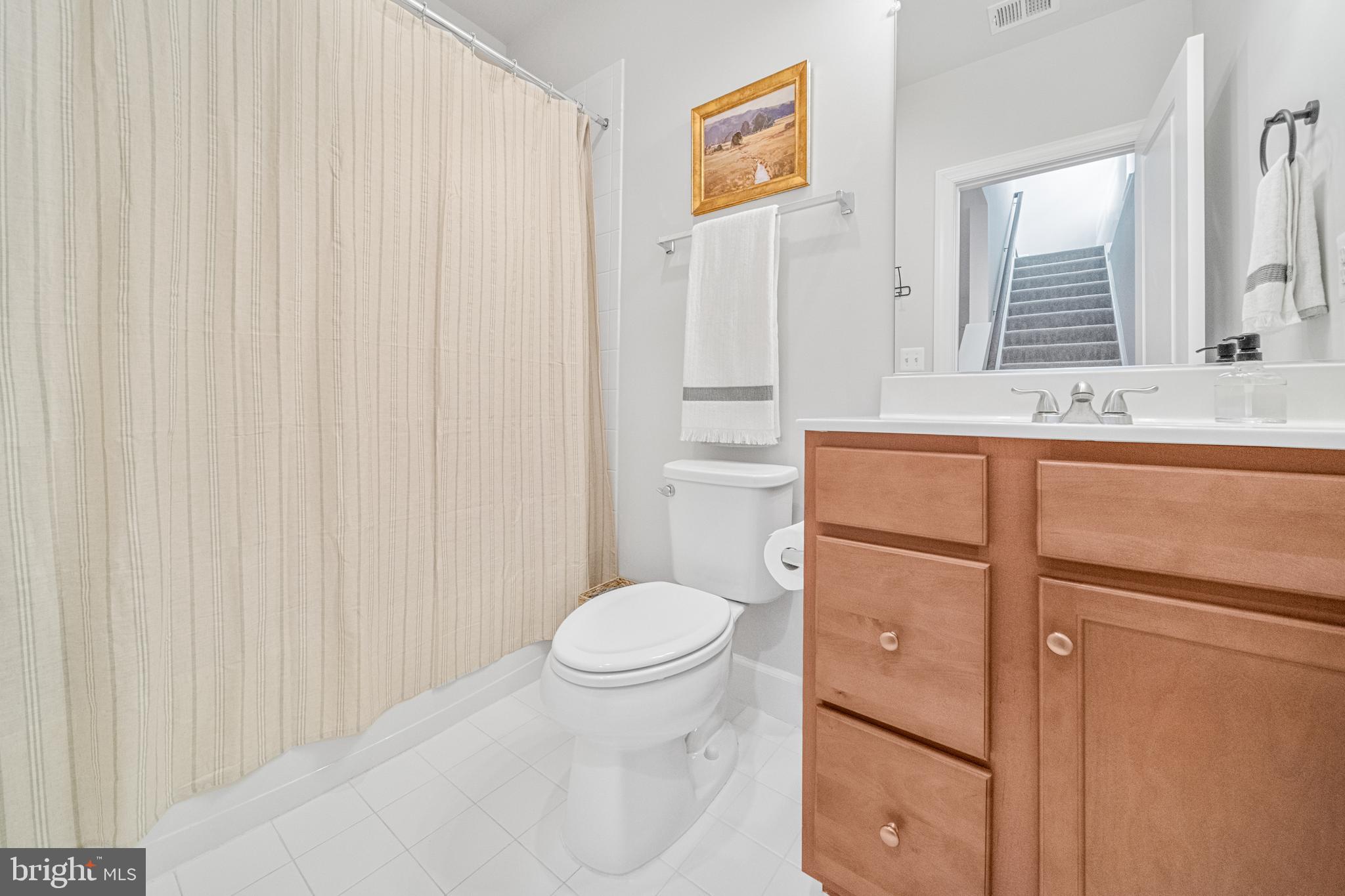 BRADLEY SQUARE - Residential