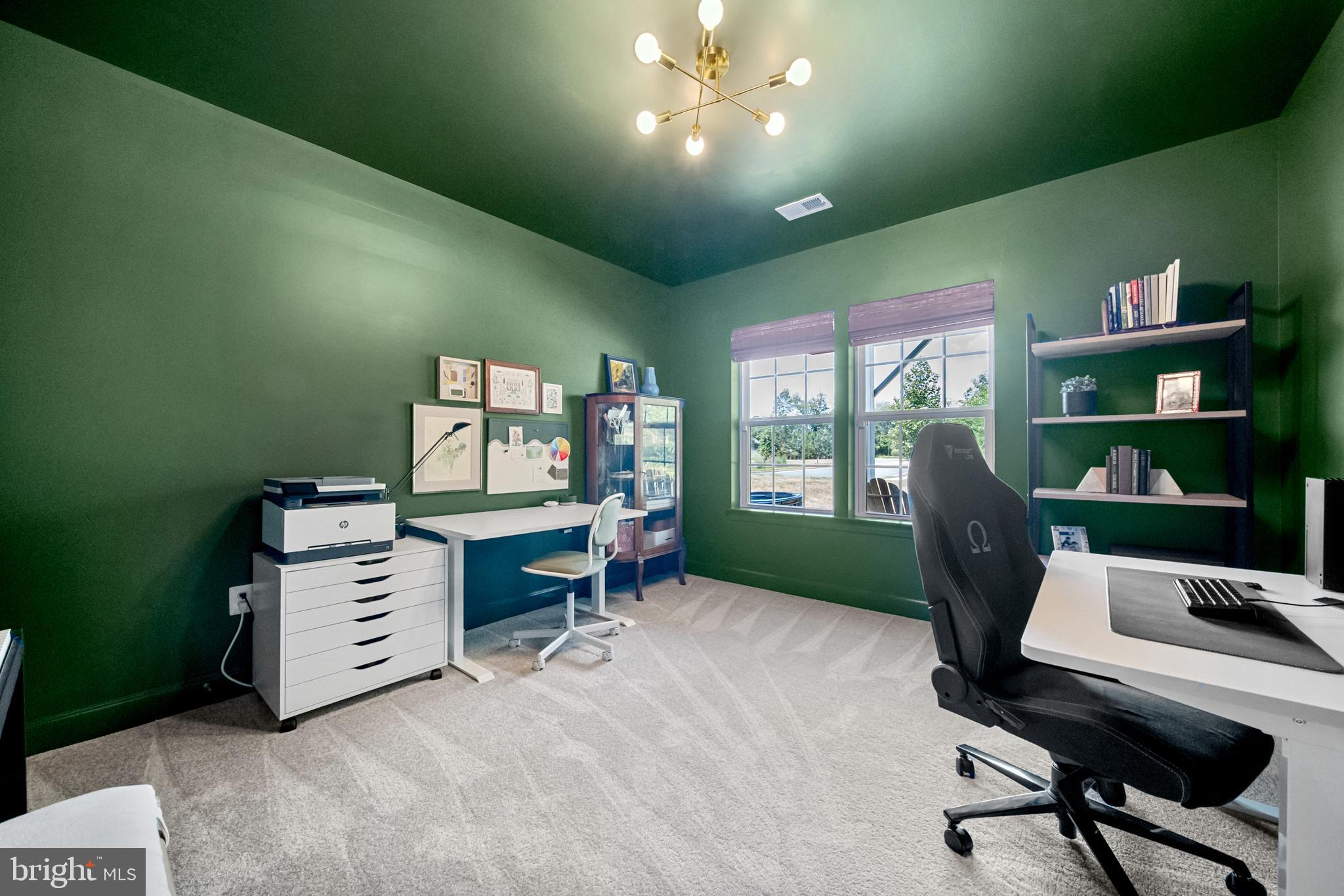 BRADLEY SQUARE - Residential