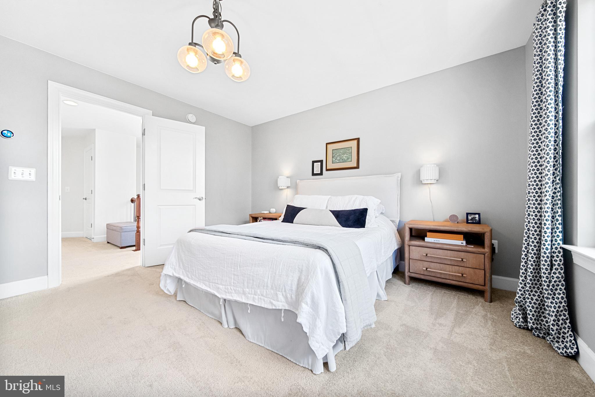 BRADLEY SQUARE - Residential