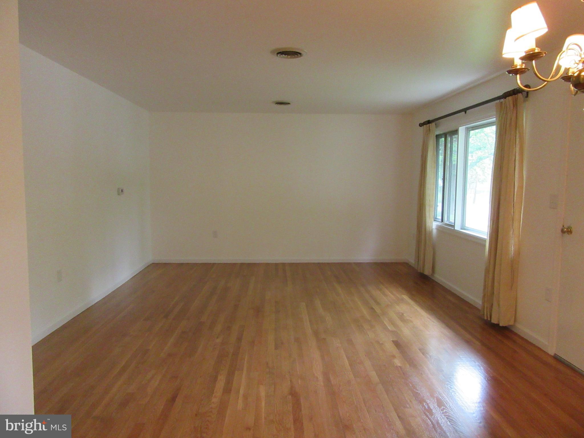 HADDOX TERRACE - Residential Lease