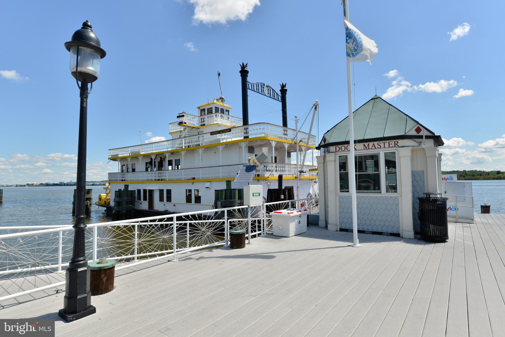 FORDS LANDING - Residential