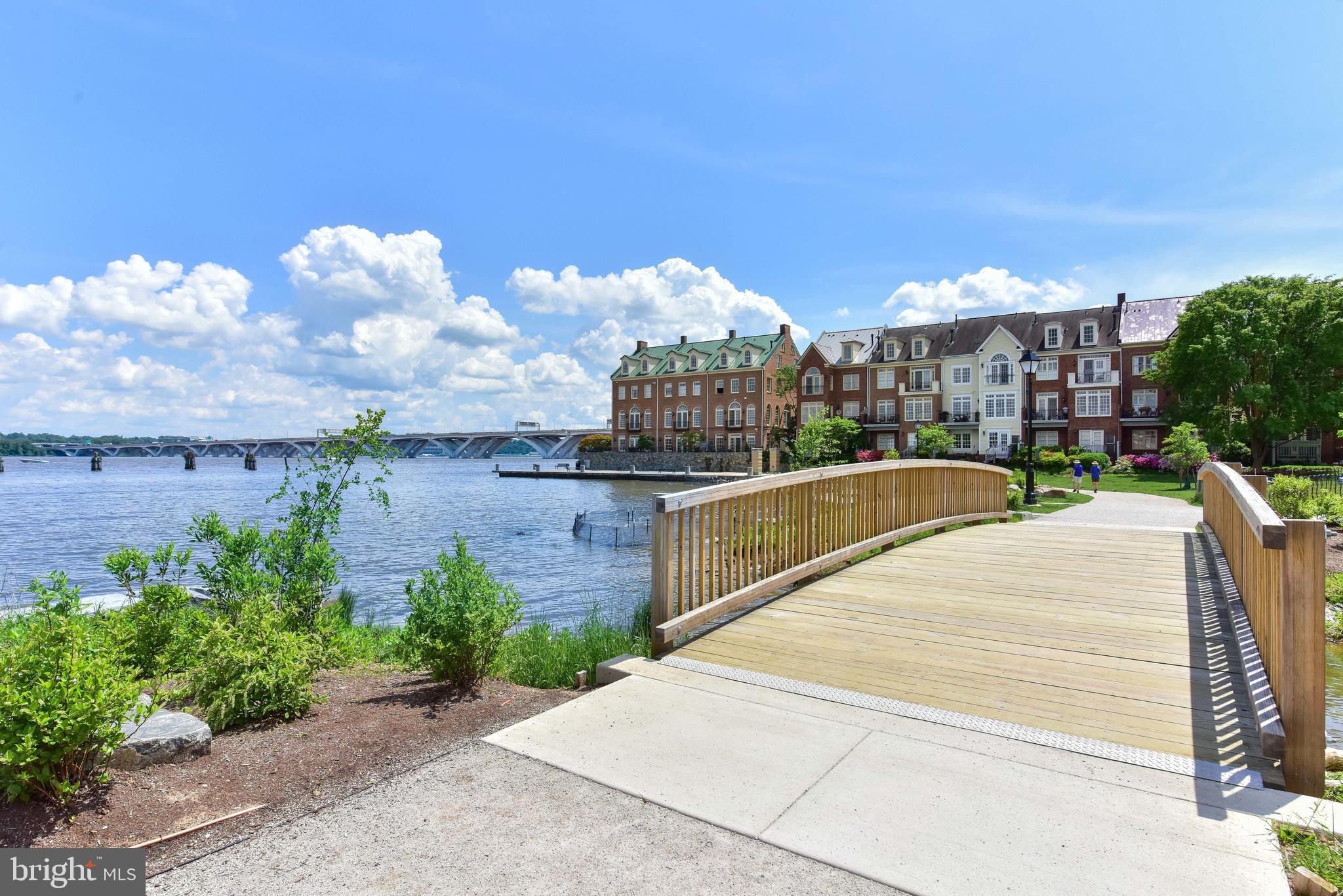 FORDS LANDING - Residential