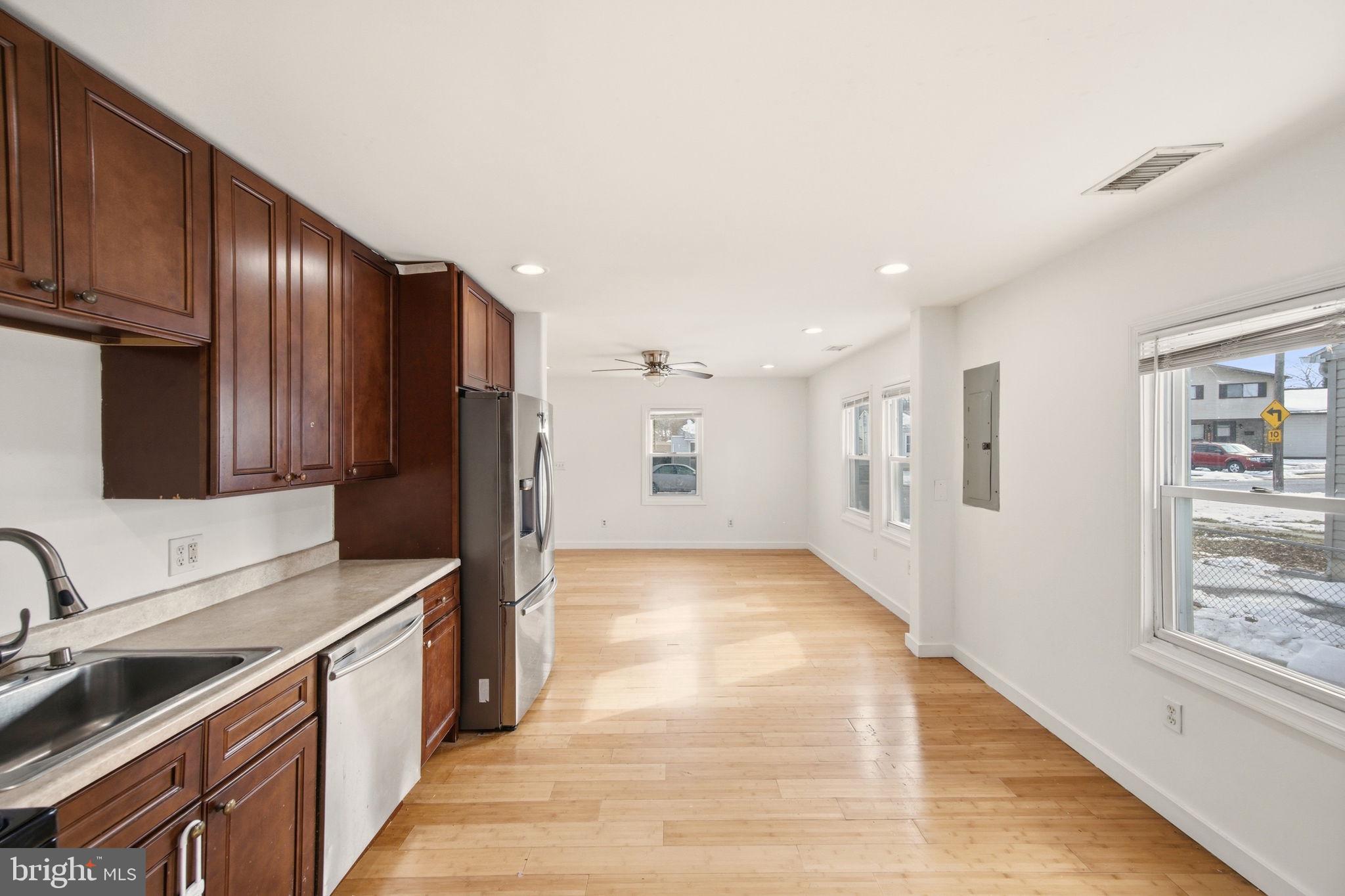 MIDDLESEX - Residential