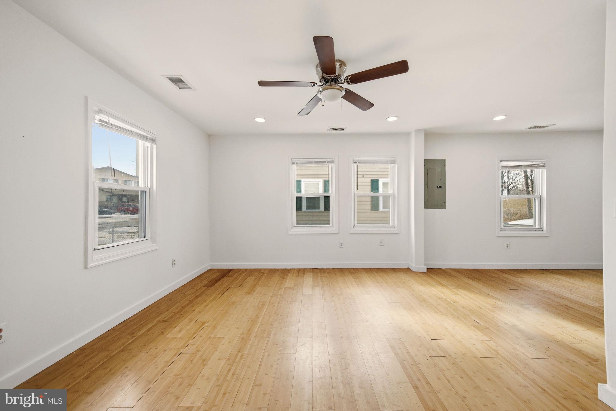 MIDDLESEX - Residential