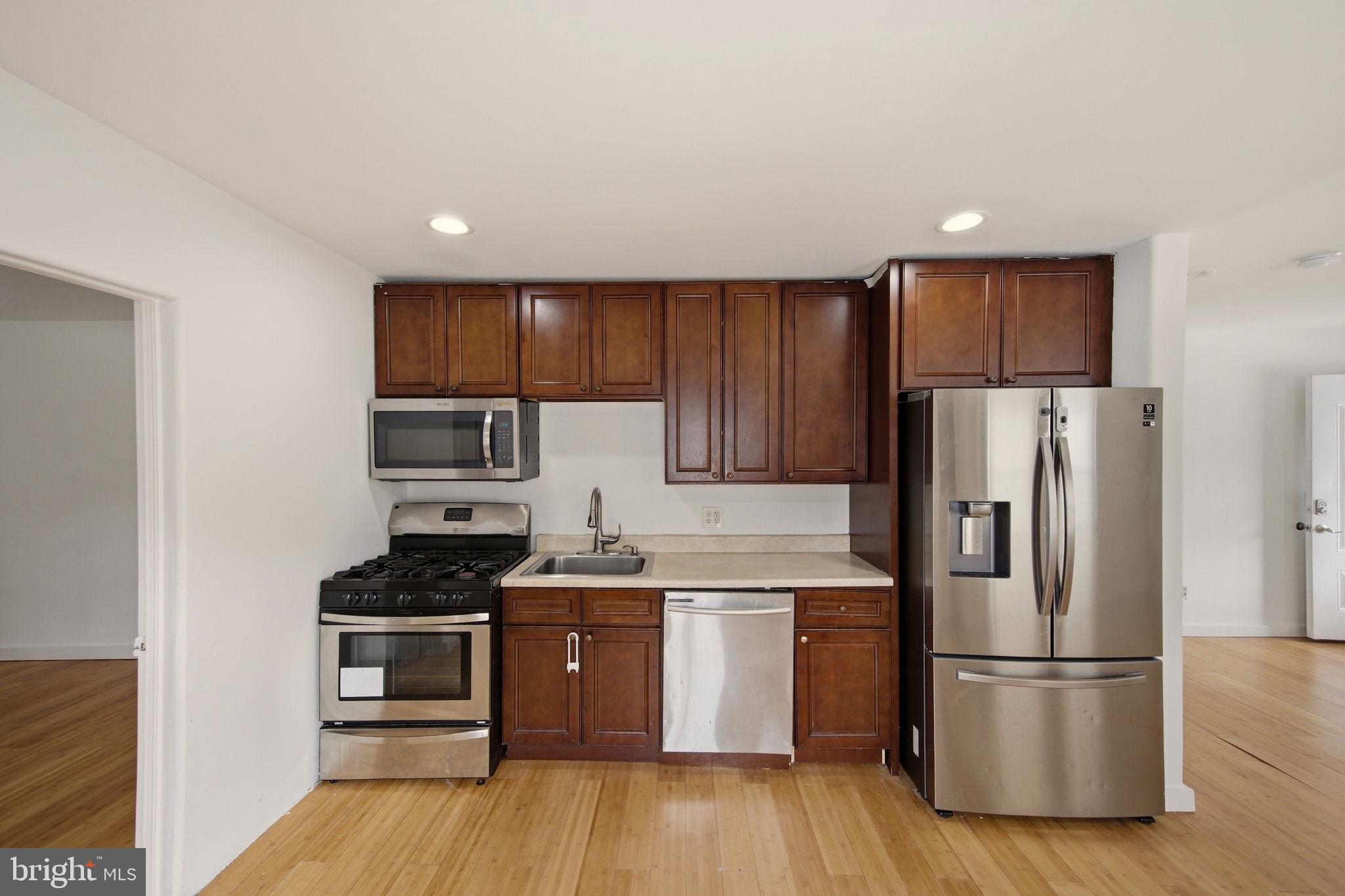 MIDDLESEX - Residential