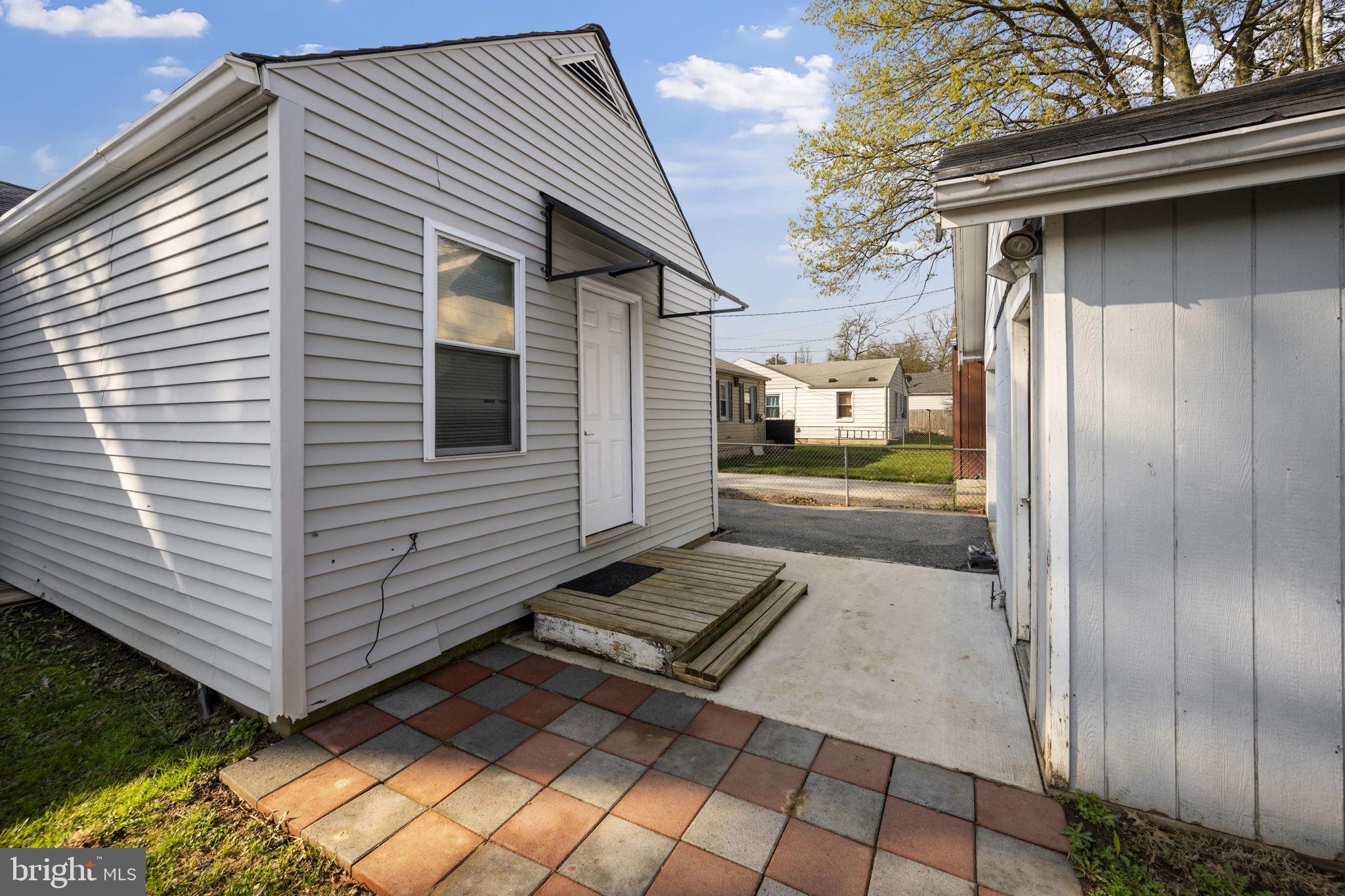 MIDDLESEX - Residential