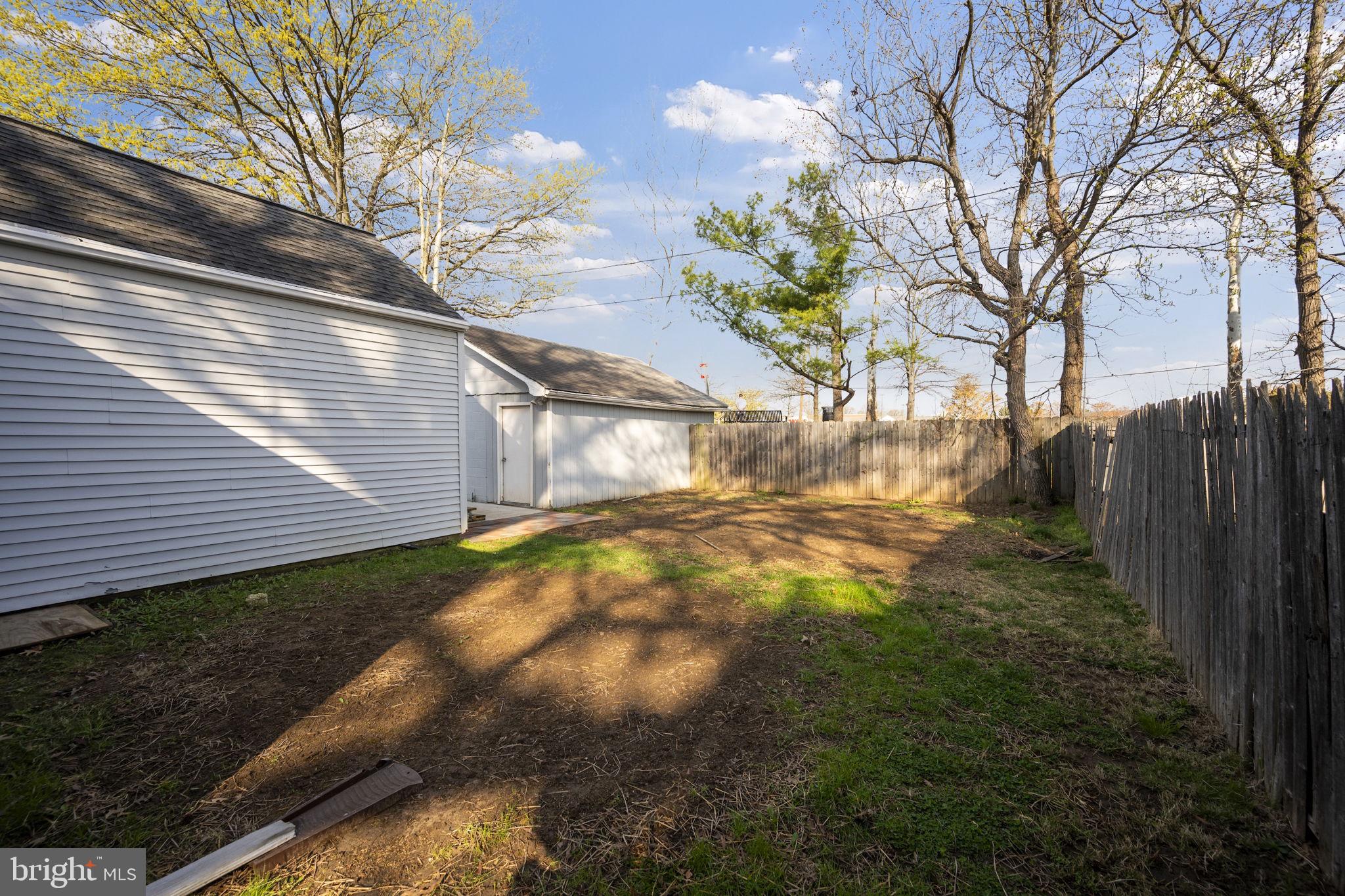 MIDDLESEX - Residential