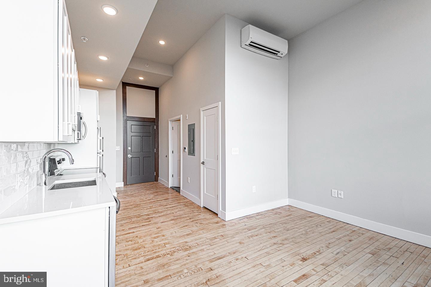 POINT BREEZE - Residential Lease