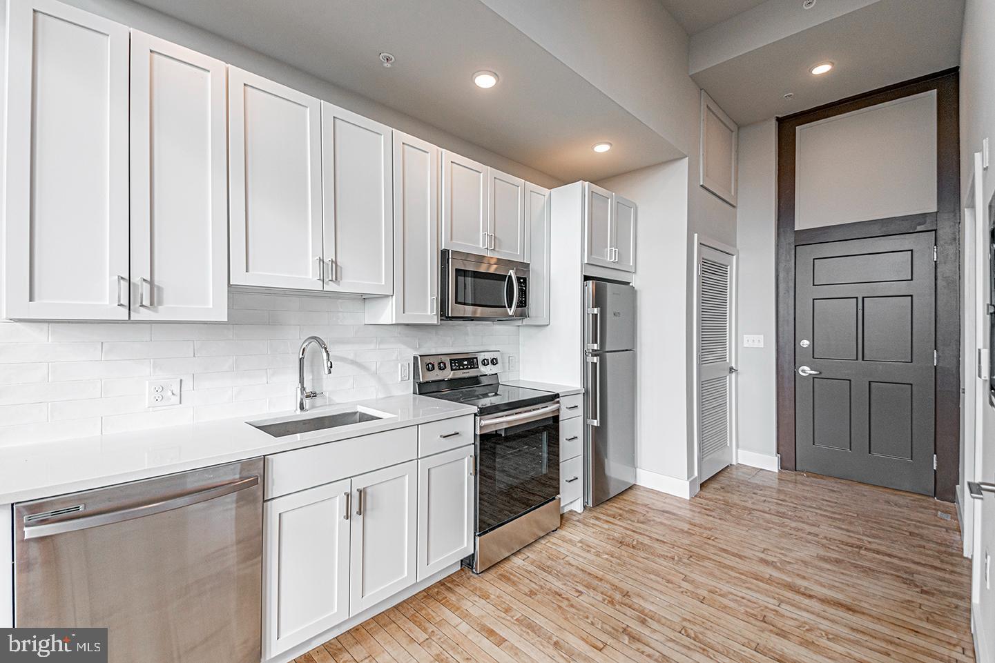 POINT BREEZE - Residential Lease