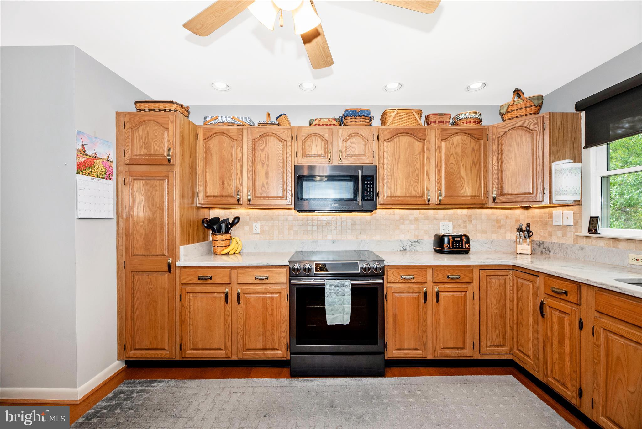 BOULDER HILL ESTATES - Residential