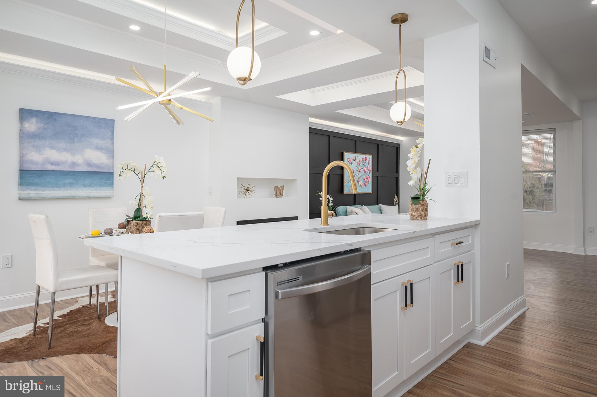 MONTEBELLO - Residential