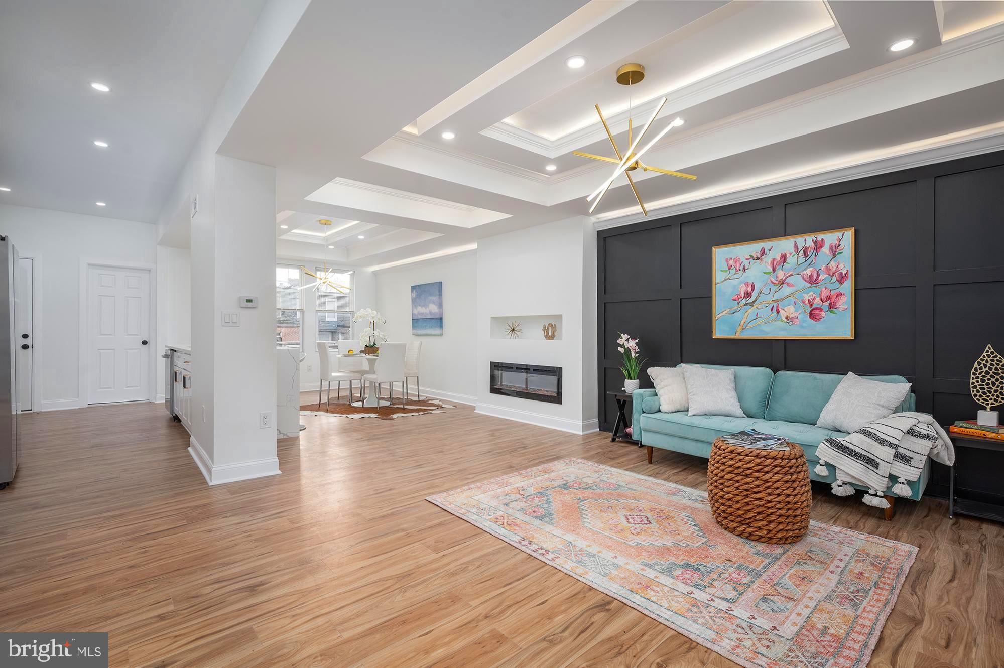 MONTEBELLO - Residential