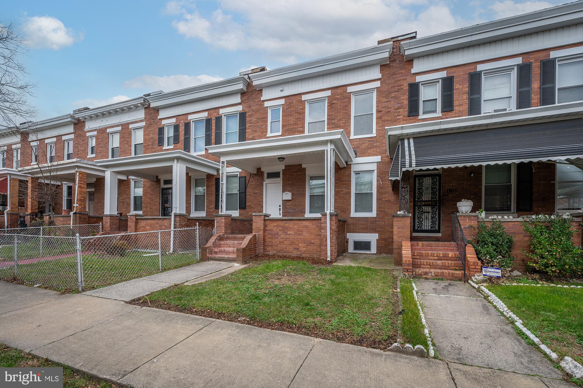 MONTEBELLO - Residential