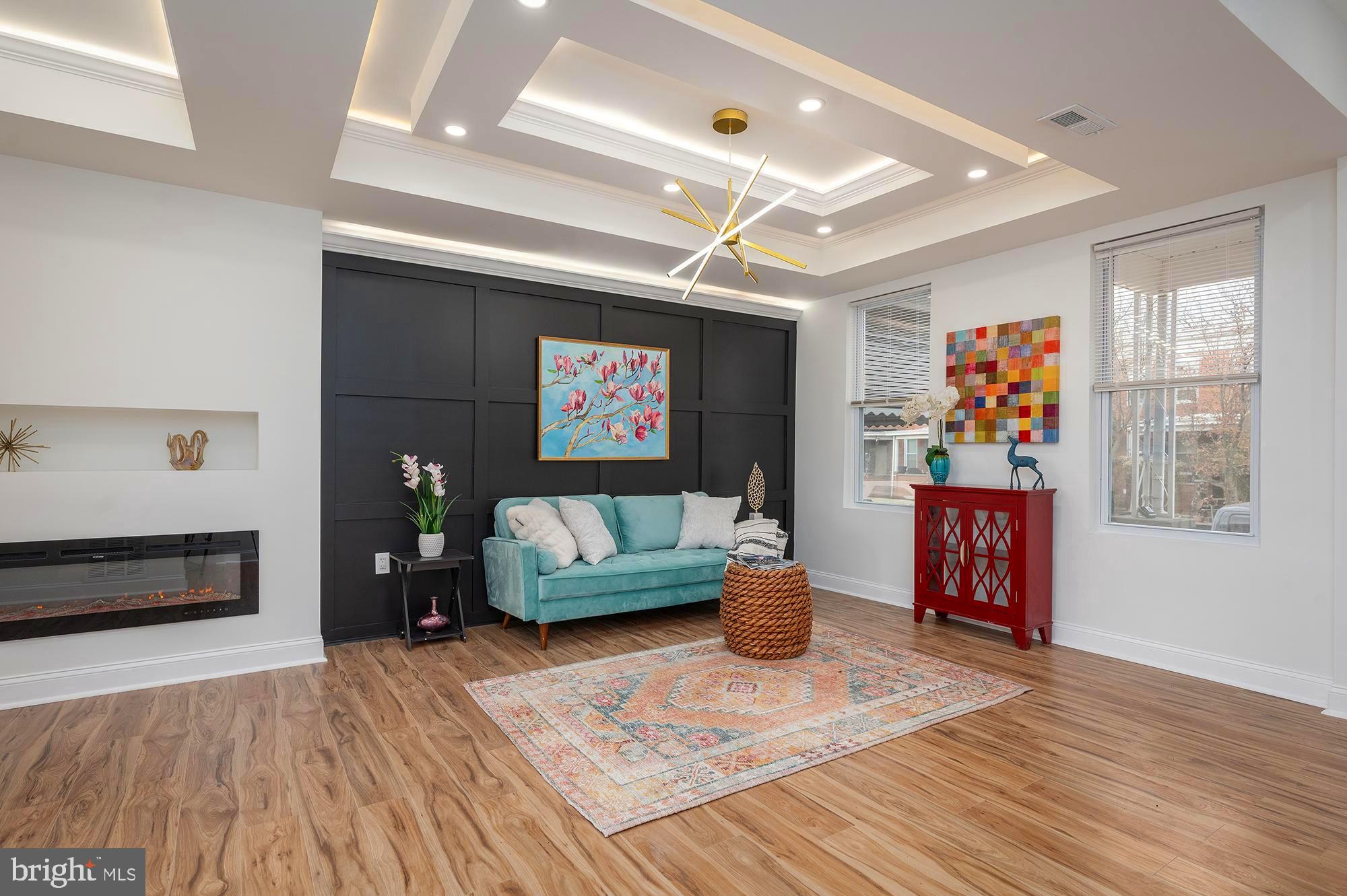 MONTEBELLO - Residential