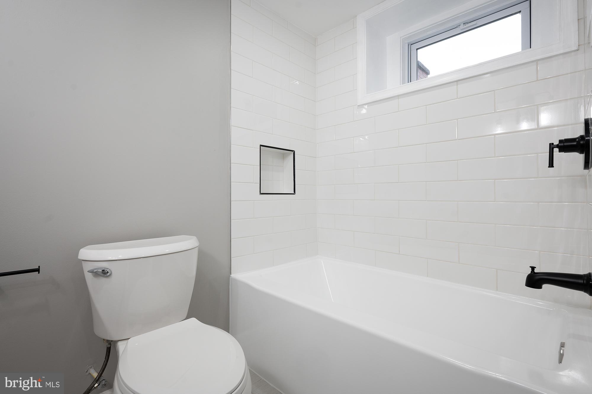 MONTEBELLO - Residential