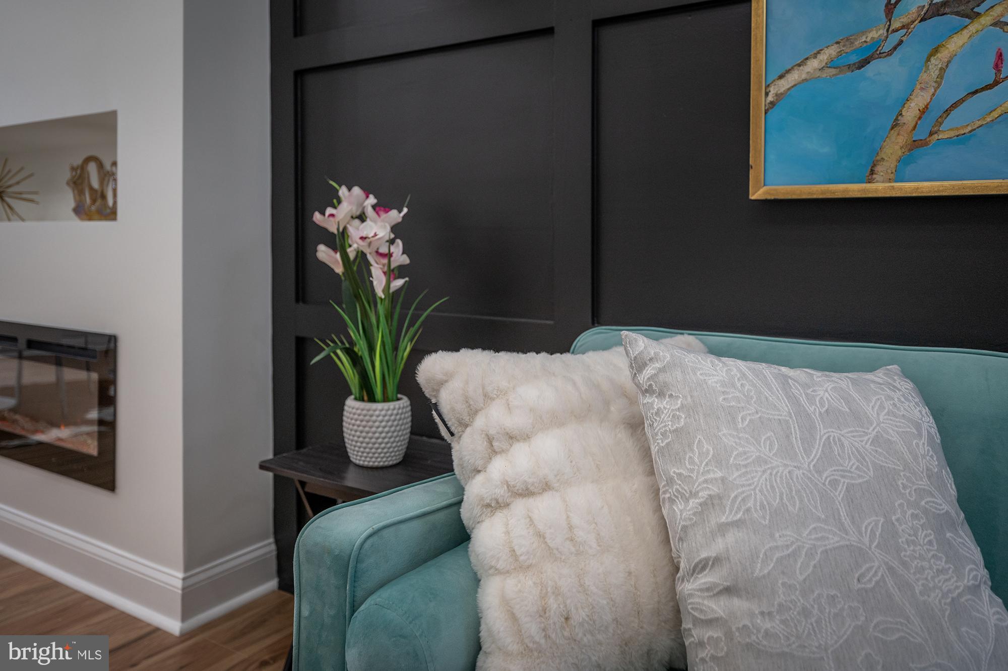 MONTEBELLO - Residential