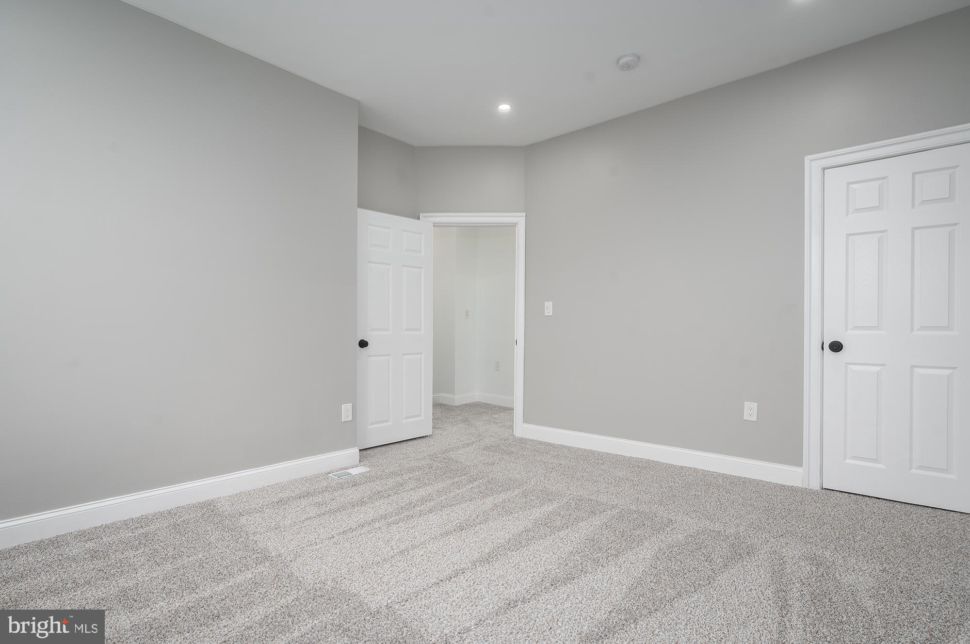 MONTEBELLO - Residential