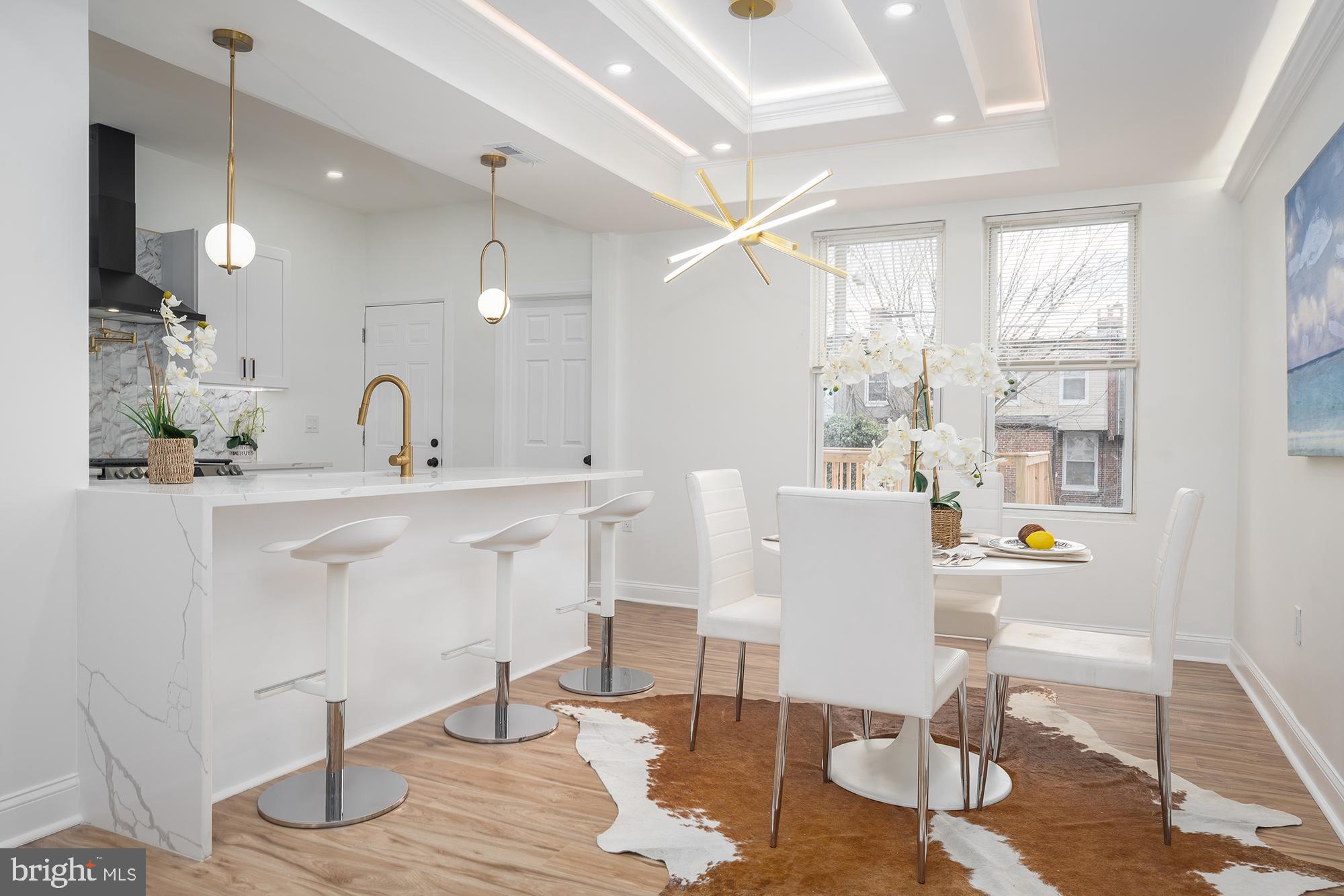 MONTEBELLO - Residential