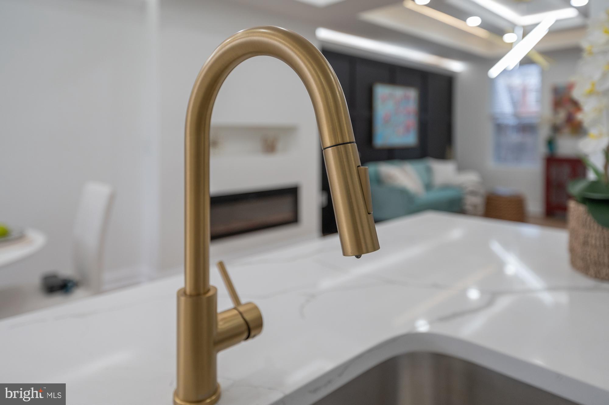 MONTEBELLO - Residential